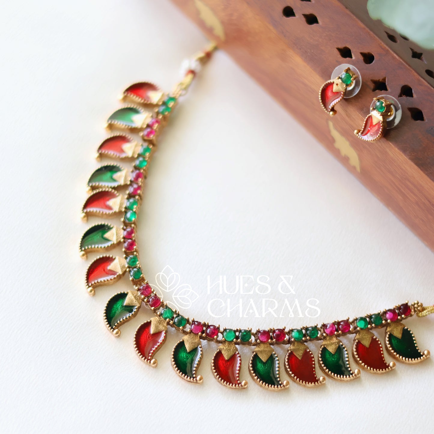 TRADITIONAL RUBY AND GREEN STATEMENT PALAKKA NECKLACE SET