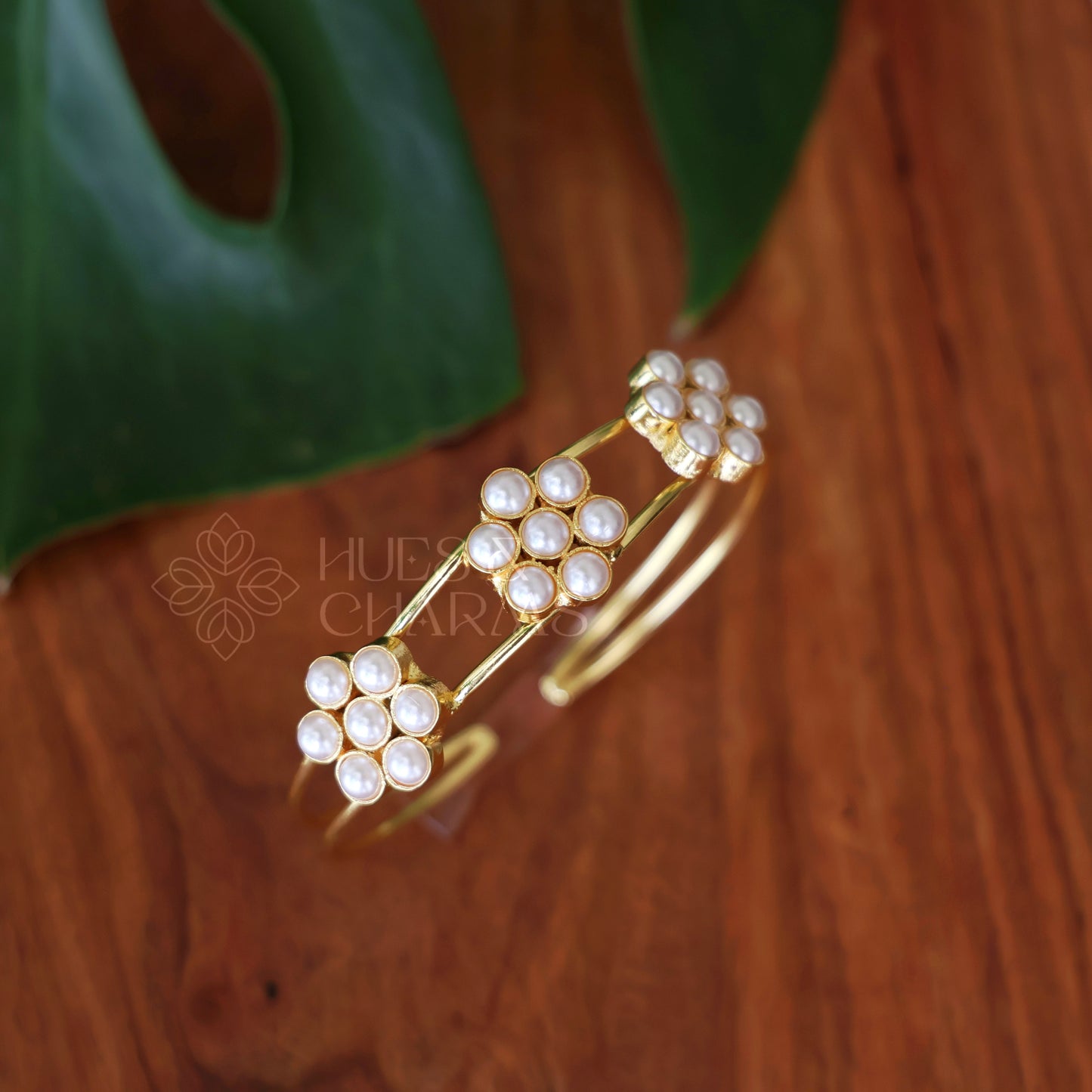 GOLDEN 3 FLORAL PEARL ADJUSTABLE BANGLE