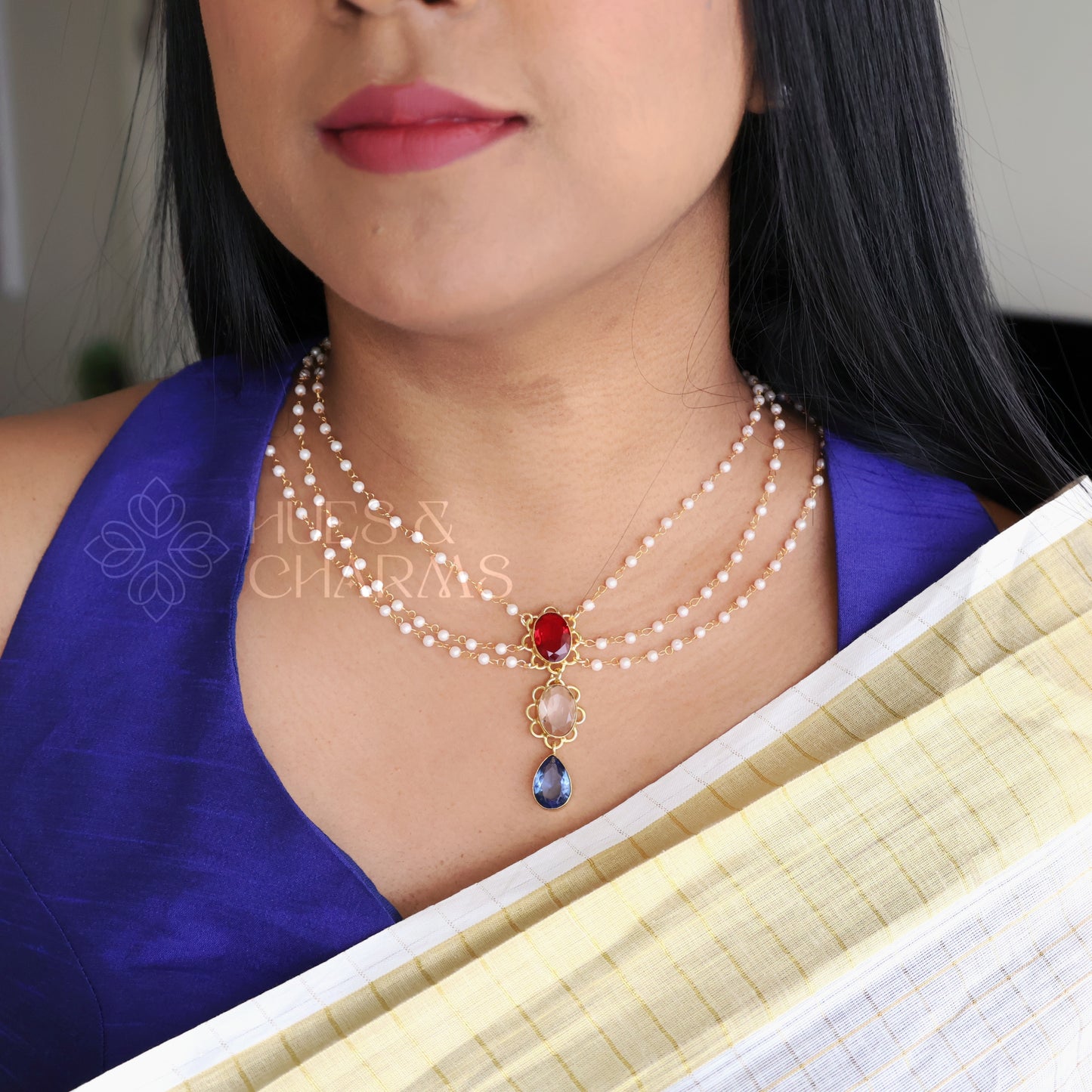 GOLDEN 3 LAYER PEARL AND GLOSSY STONE NECKLACE (COLOURS AVAILABLE)
