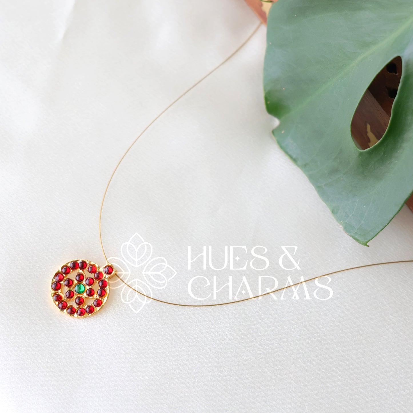 TRADITIONAL SINGLE PENDANT FLOATING NECKPIECE ( OPTIONS AVAILABLE)