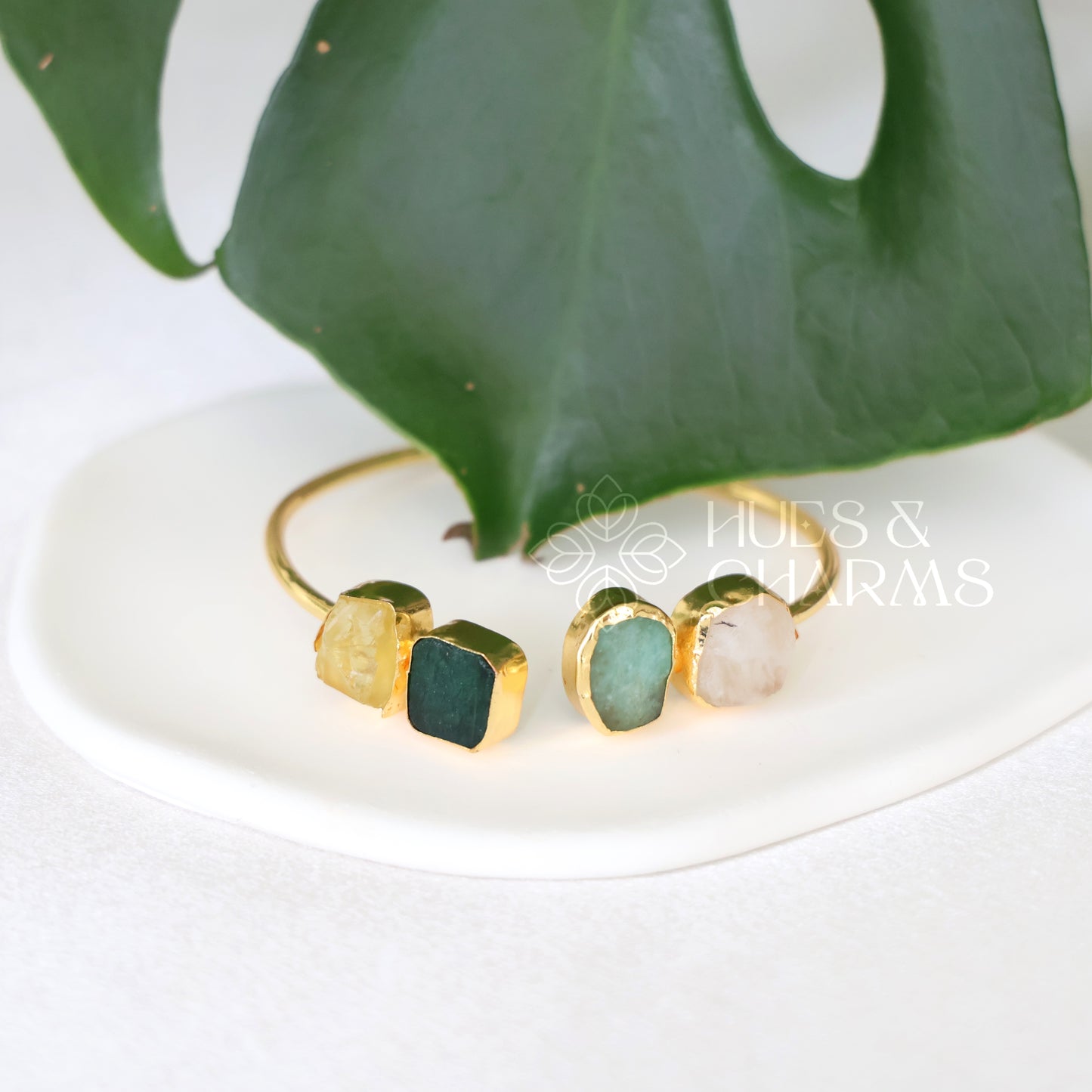 GOLDEN 4 RAW STONE STATEMENT BANGLE (COLOURS AVAILABLE)