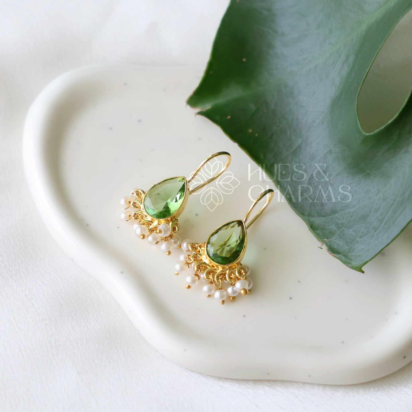 Glossy Rain Drop With Pearl Earring (COLOURS AVAILABLE)