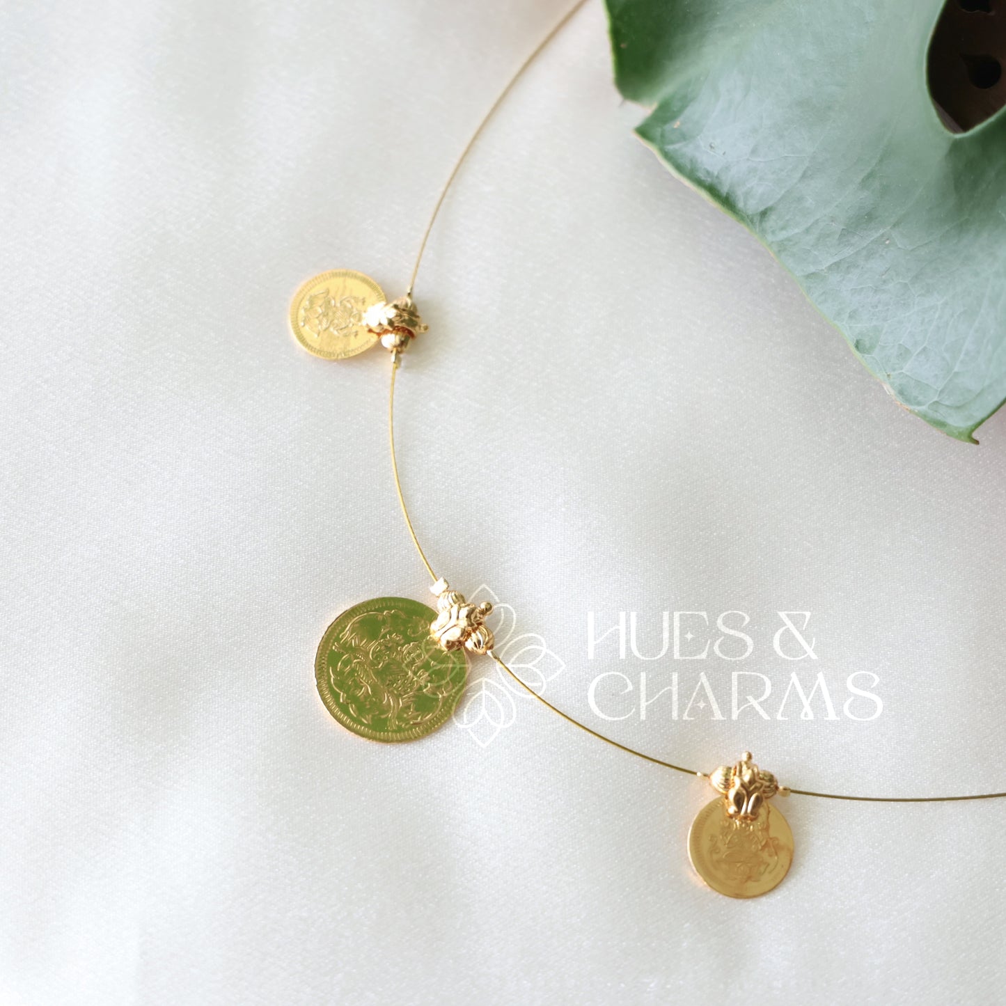 GOLDEN LAKSHMI 3 COIN FLOATING NECKPIECE