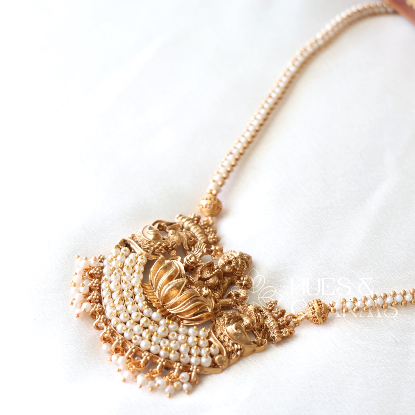 TRADITIONAL PADMA LAKSHMI PEARL HARAM SET