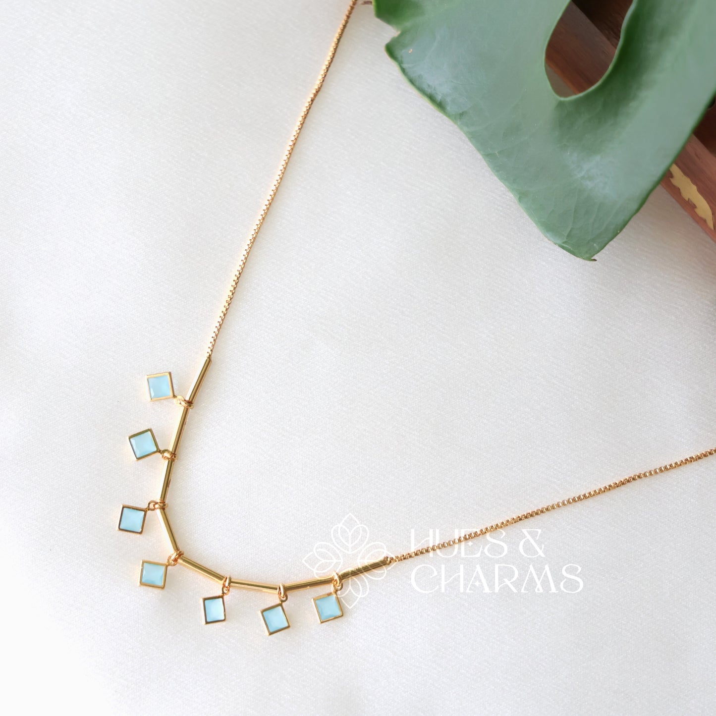 GLOSSY SQUARE DROP SIMPLE NECKLACE (COLOURS AVAILABLE)