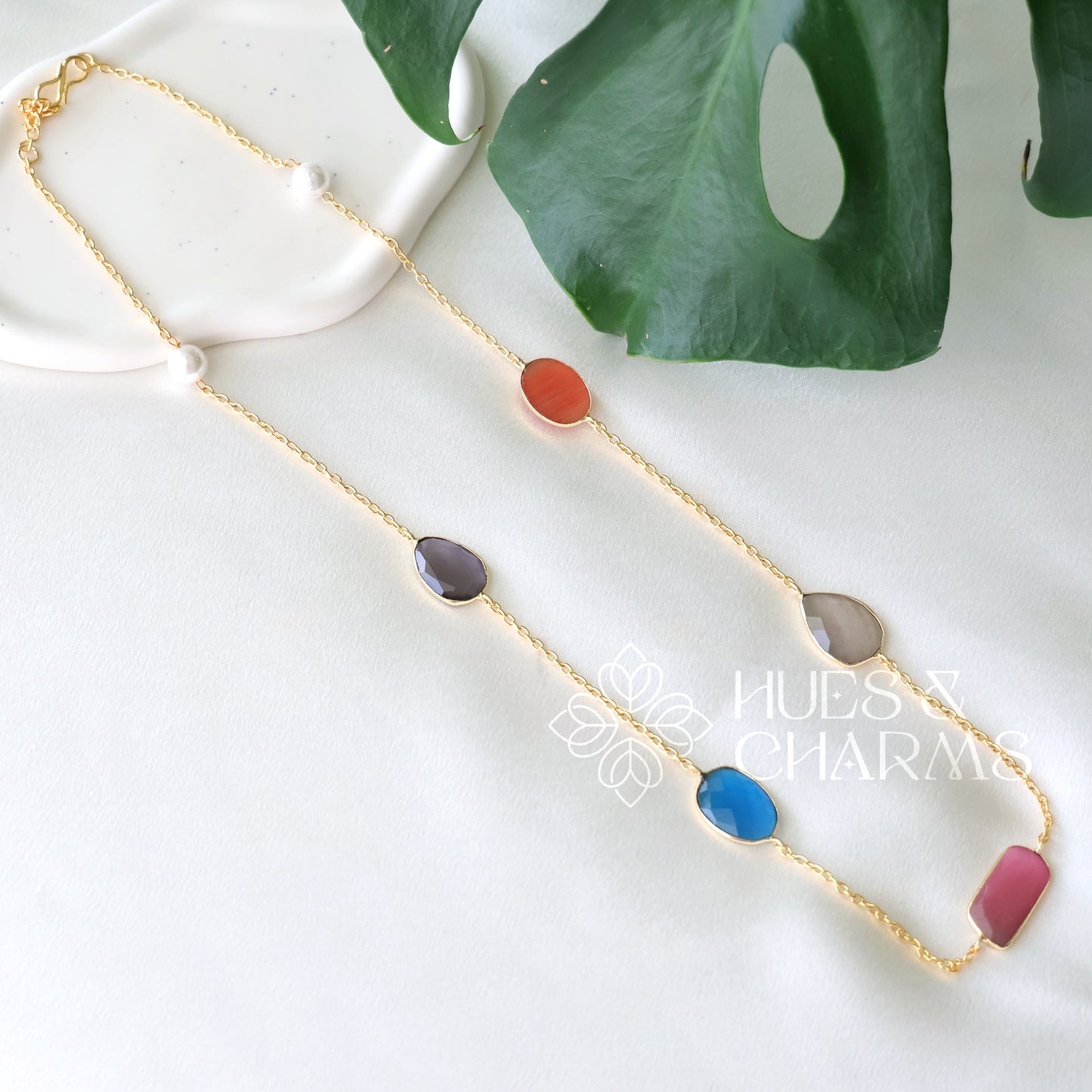 MULTICOLOUR GLOSSY MEDIUM NECKLACE (COLOURS AVAILABLE)