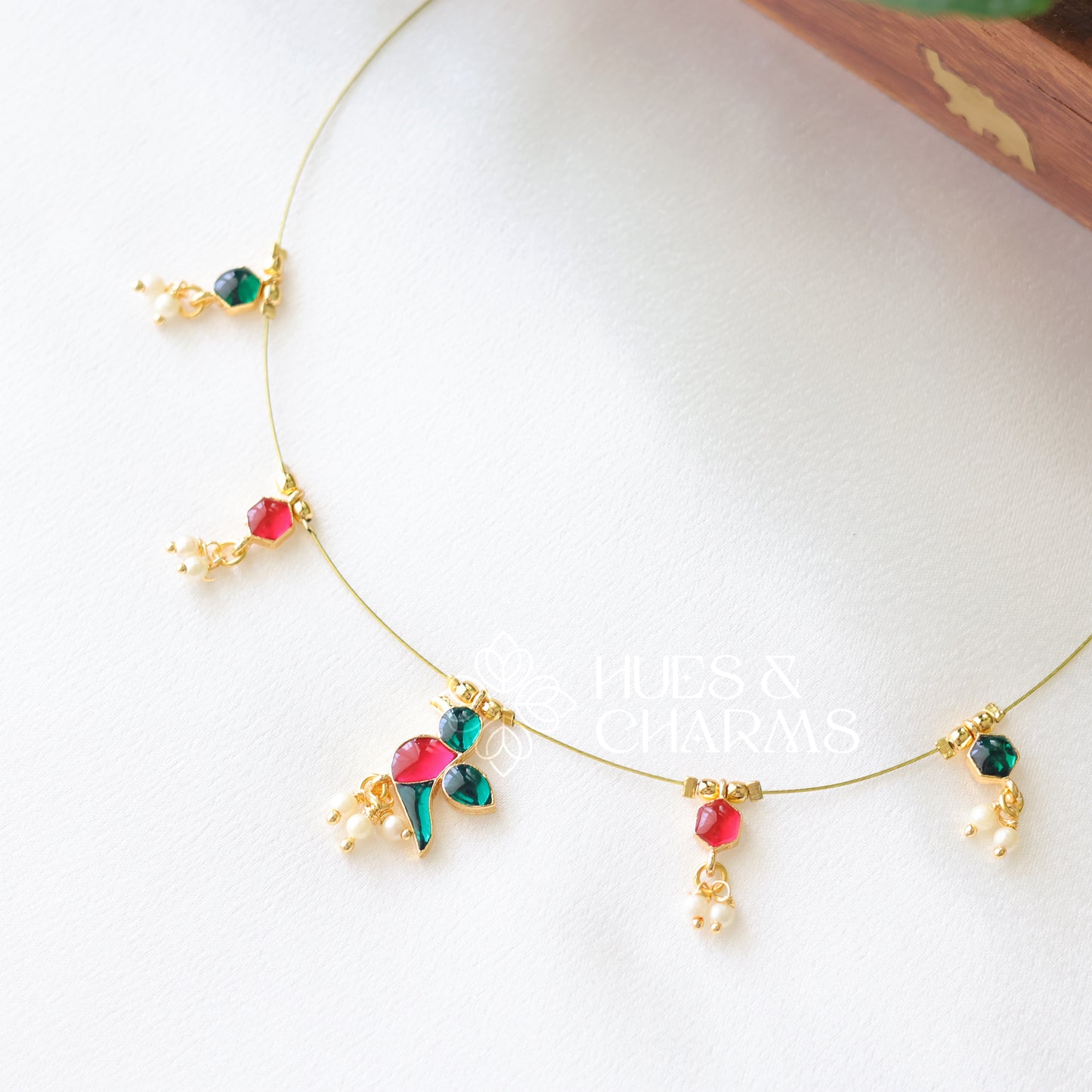 PARROT FLOATING NECKPIECE - PINK & GREEN