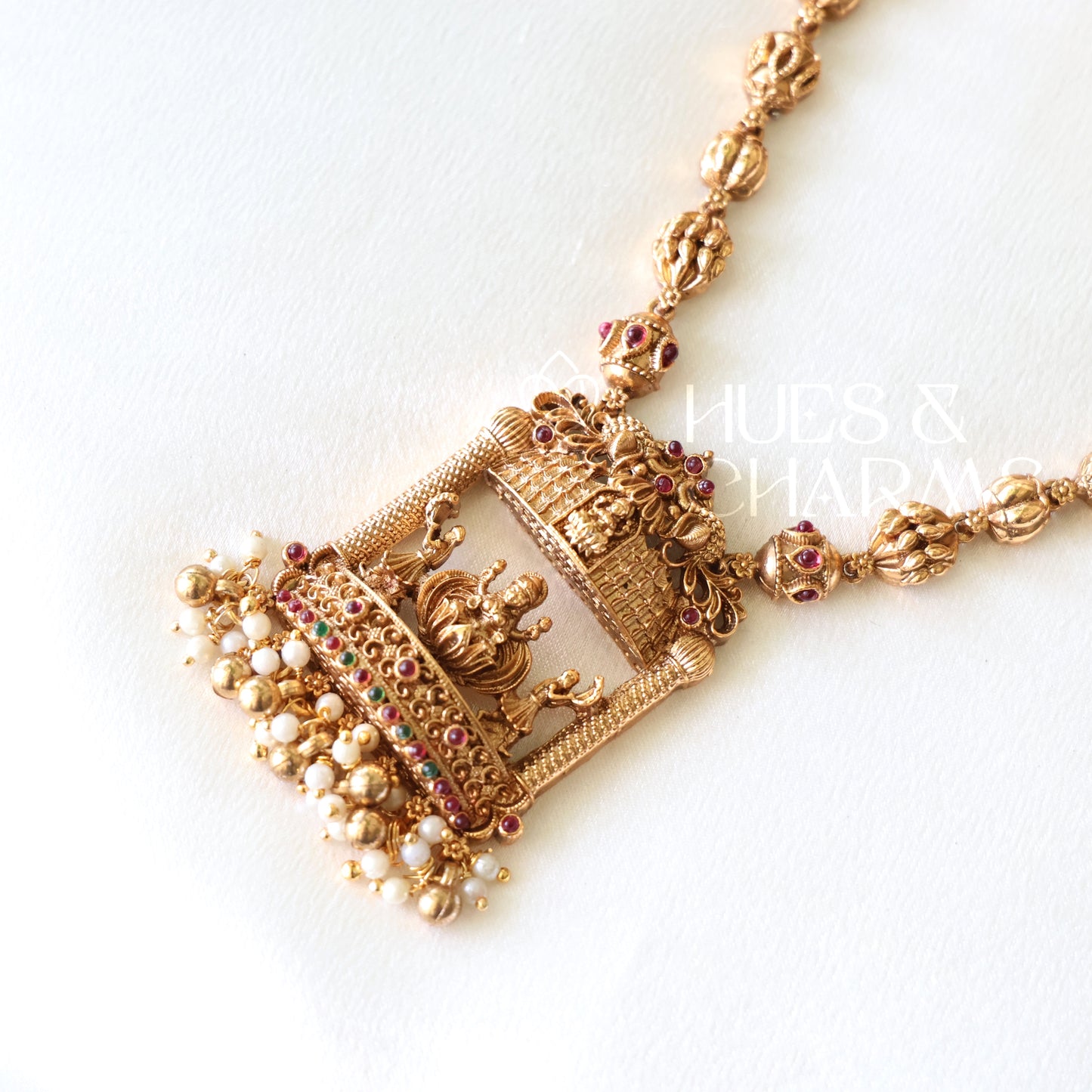 GOLDEN SWARNA LAKSHMI PENDANT NECKLACE SET WITH PEARLS