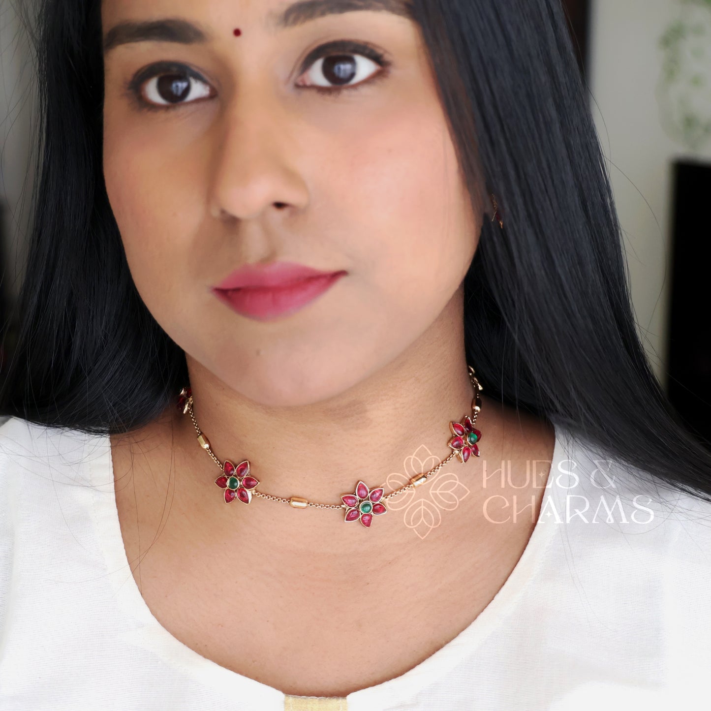 GOLDEN SIMPLE FLORA NECKLACE SET
