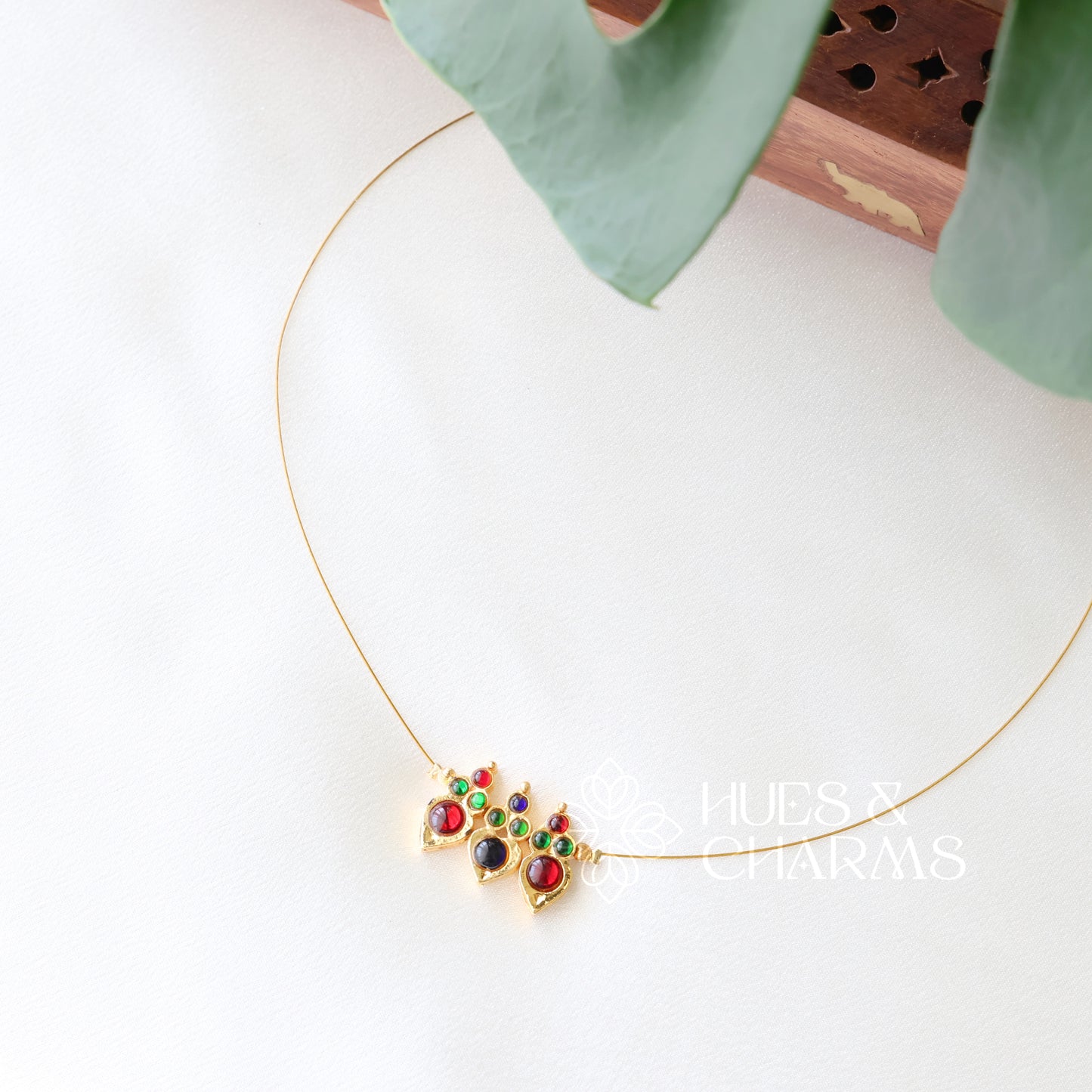 TRADITIONAL SMALL MANGO FLOATING NECKPIECE (COLOURS AVAILABLE)