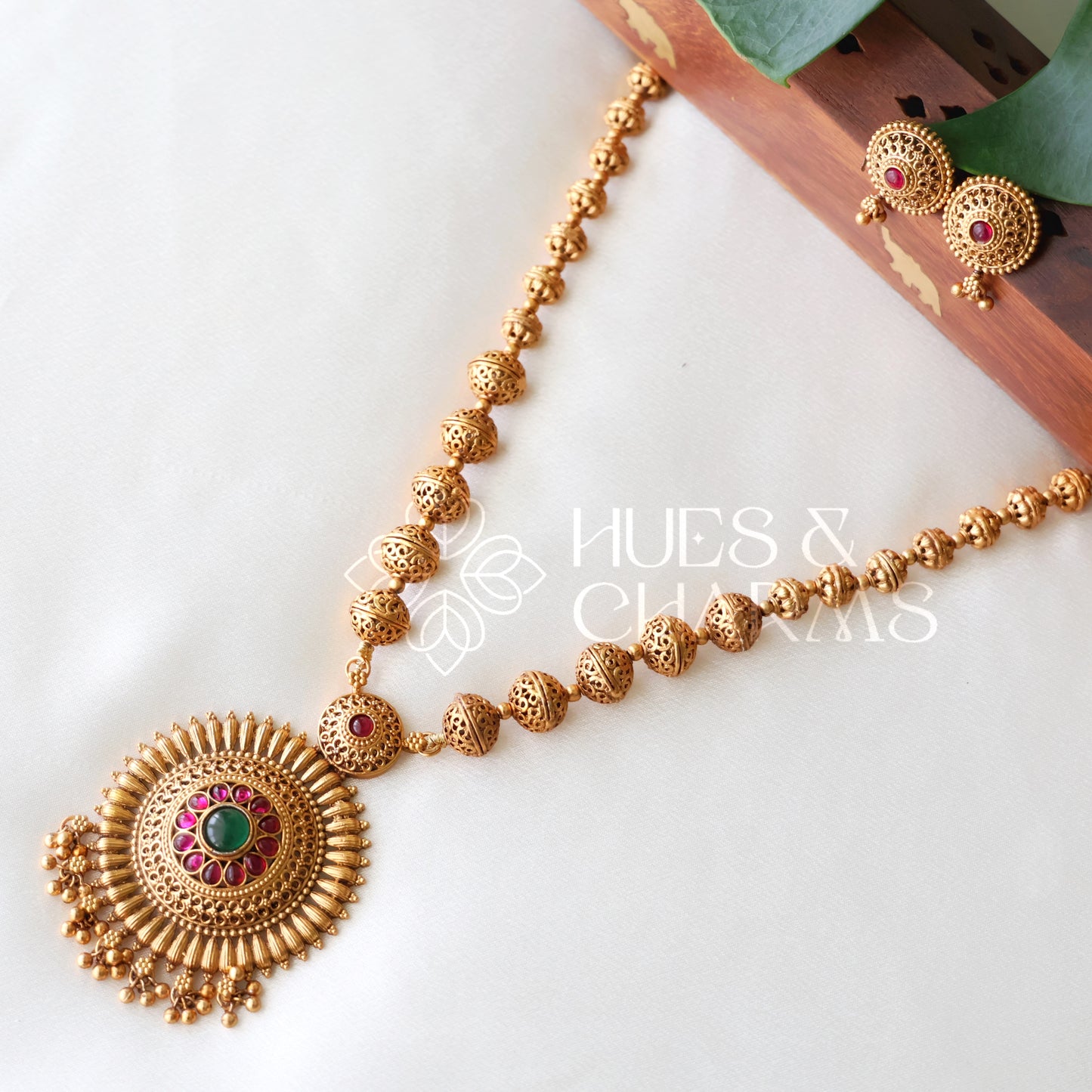 GOLDEN HERITAGE CHAKRA HARAM SET
