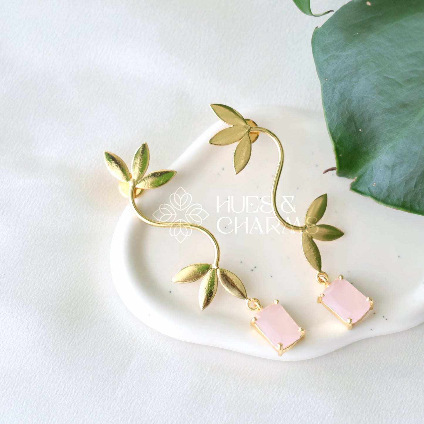 GOLDEN GLOSSY LEAFY GRACE EARRING (COLOURS AVAILABLE)