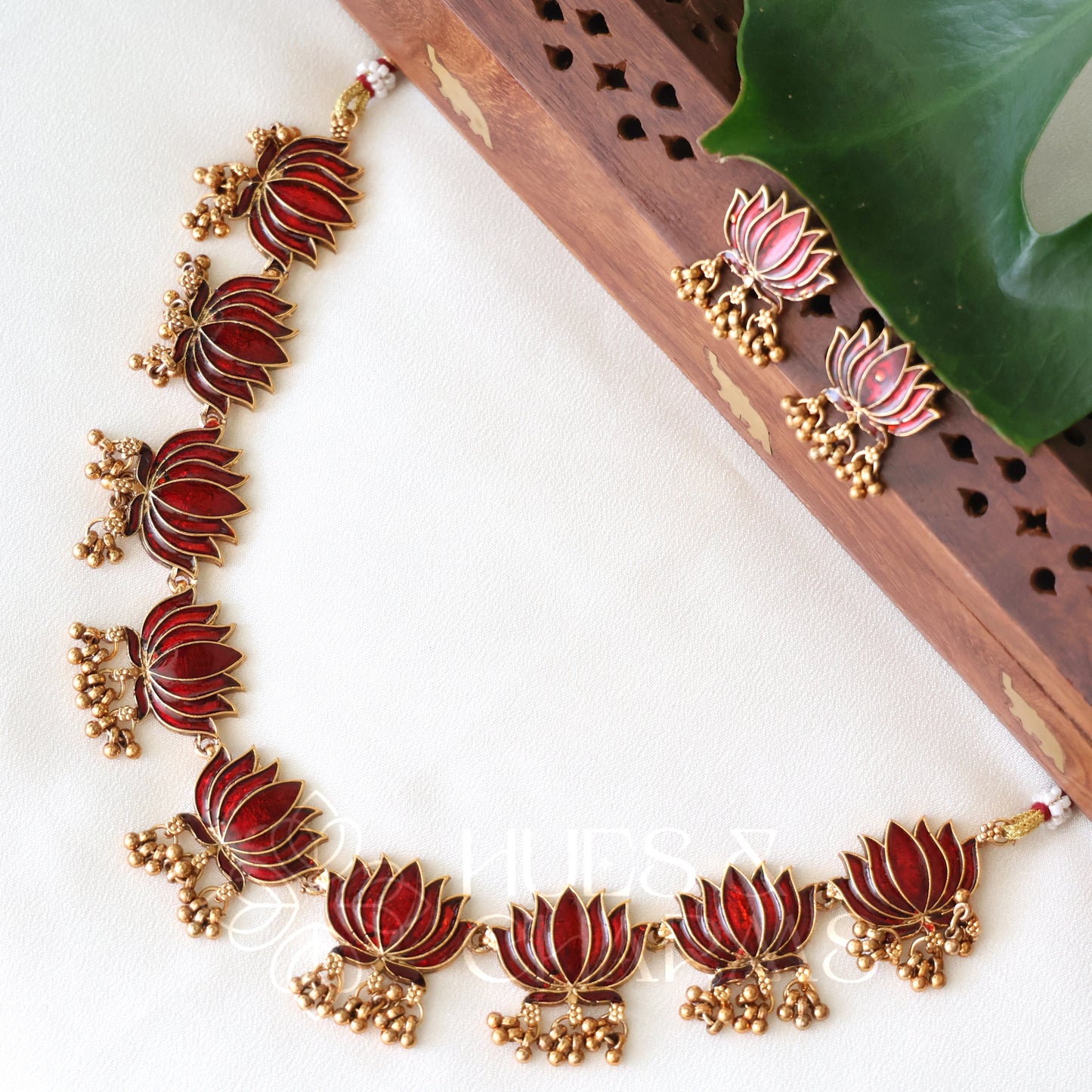 GOLDEN LOTUS BLOOM NECKLACE SET WITH GHUNGROO (COLOURS AVAILABLE)