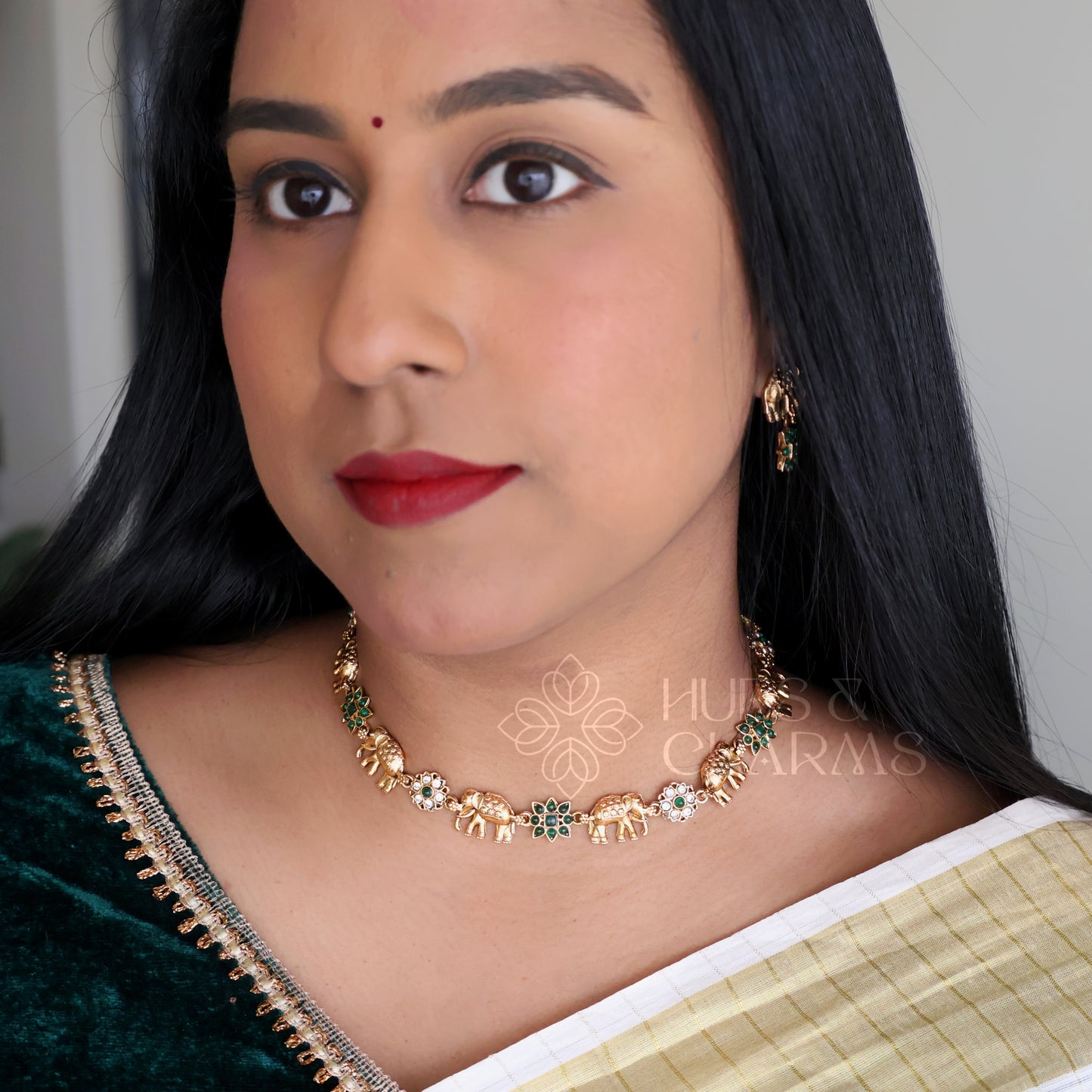 GOLDEN GAJAPUSHPA NECKLACE SET (COLOURS AVAILABLE)