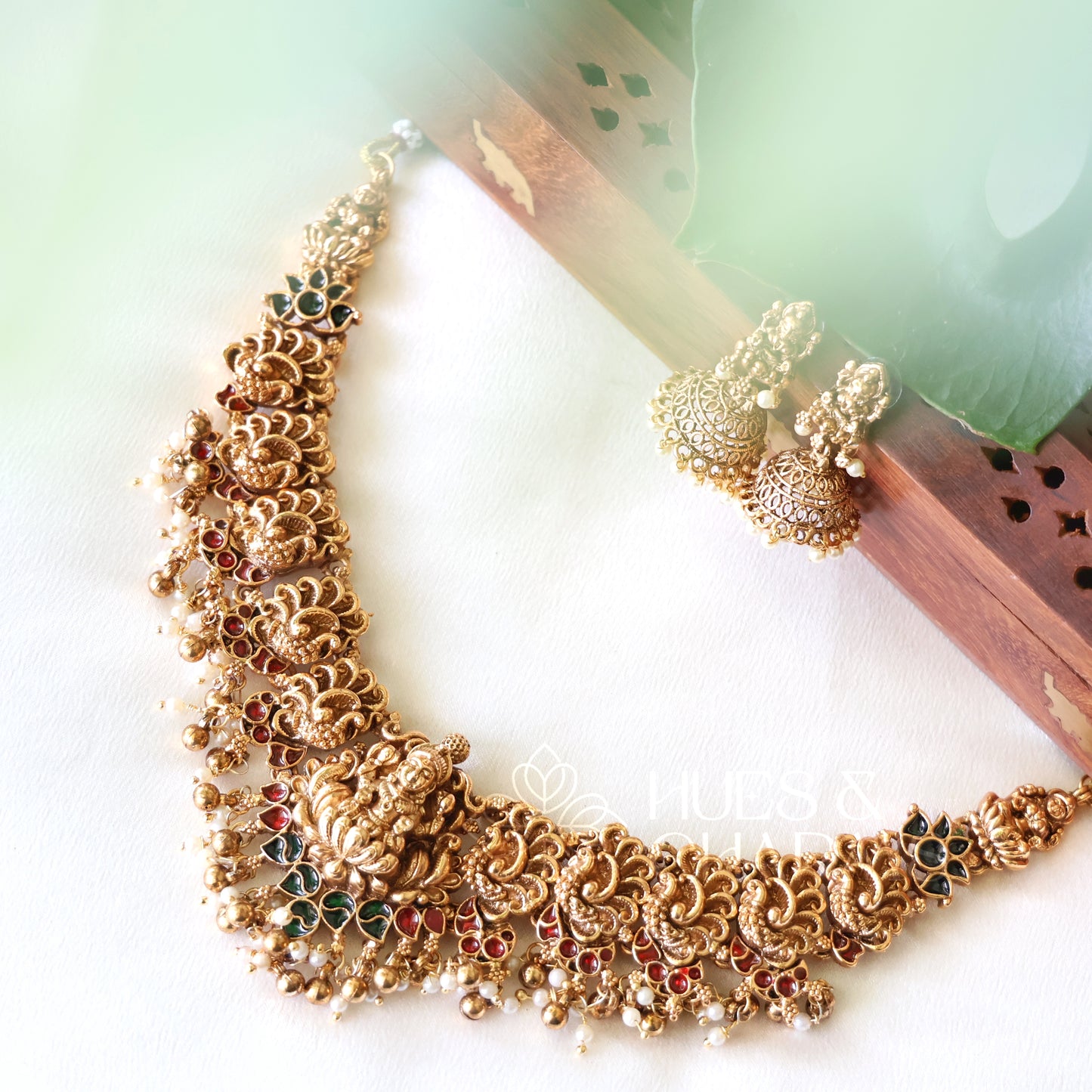 STATEMENT RATNA PADMA LAKSHMI NECKLACE SET