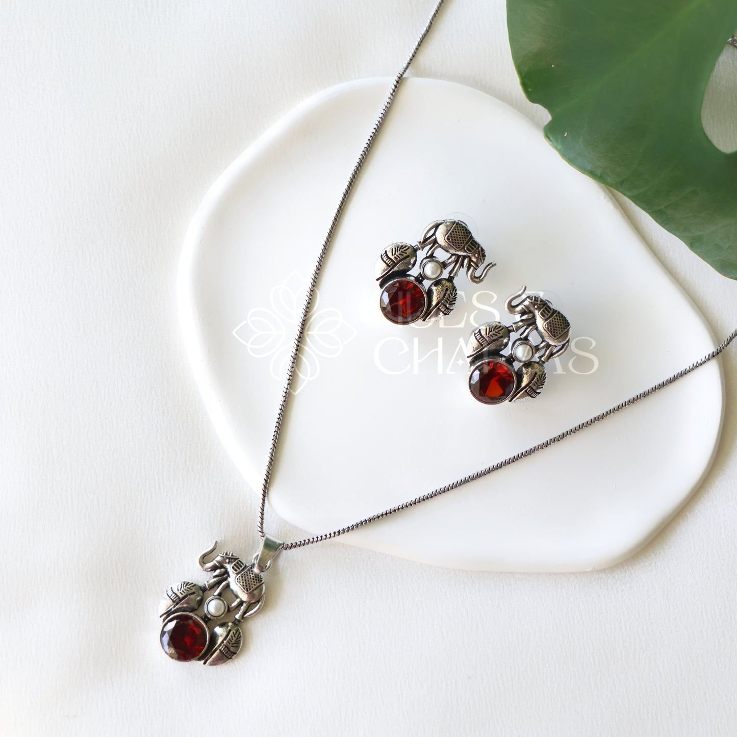 OXIDIZED HATHI LONG SIMPLE NECKLACE SET