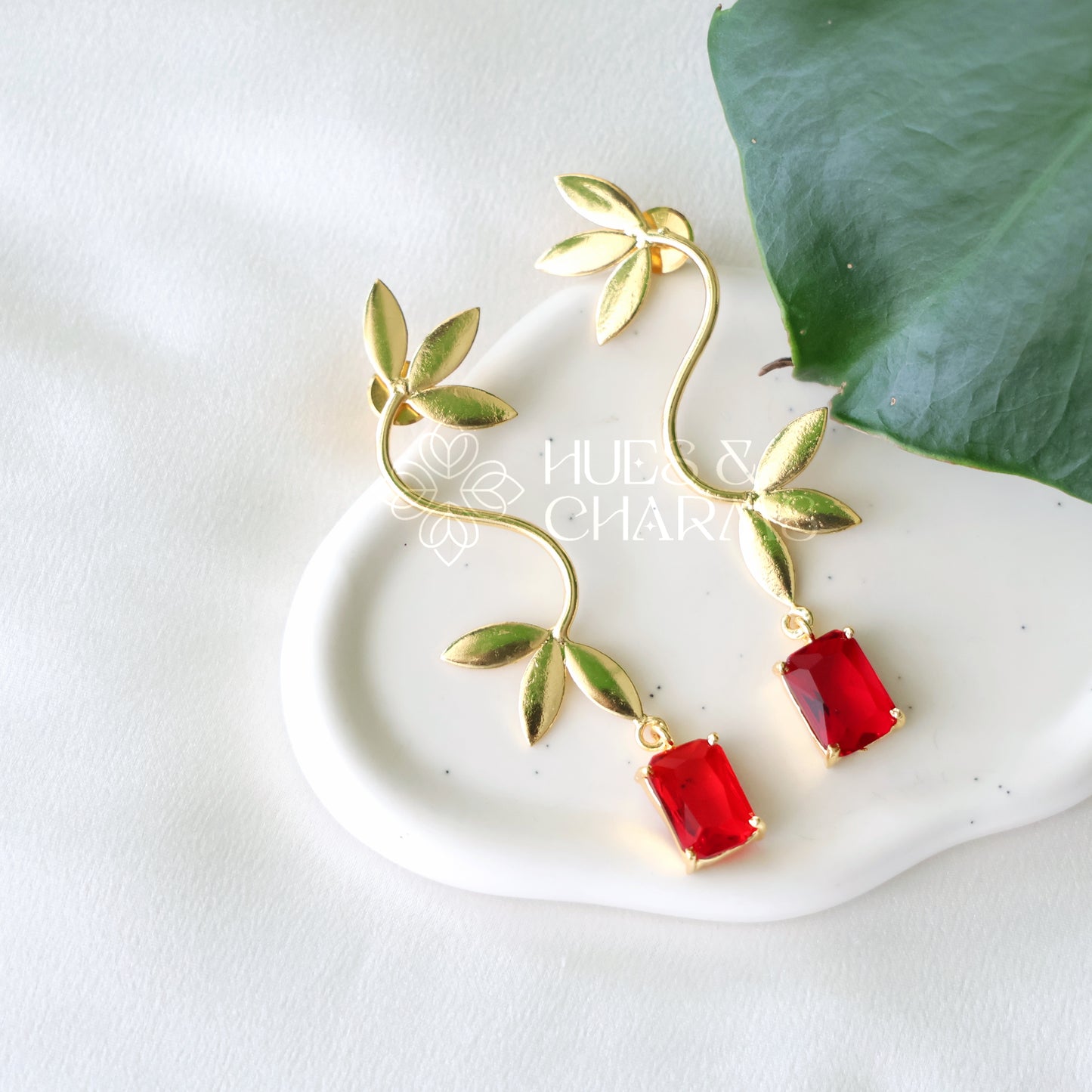 GOLDEN GLOSSY LEAFY GRACE EARRING (COLOURS AVAILABLE)