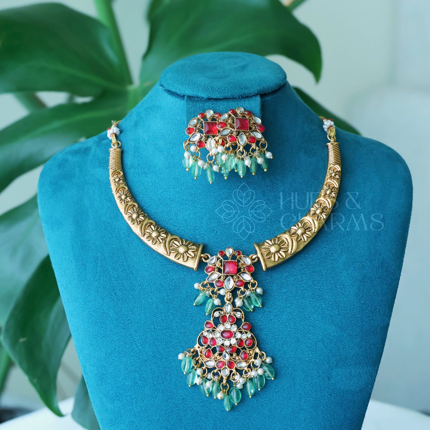 GOLDEN JASMINE ROYAL NECKLACE SET