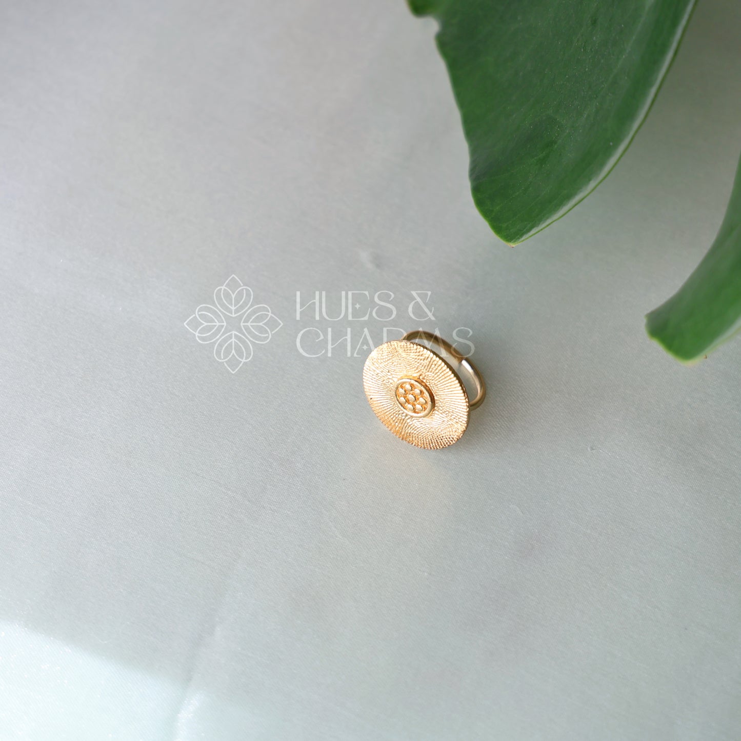 GOLDEN FLORAL BLOOM ADJUSTABLE RING