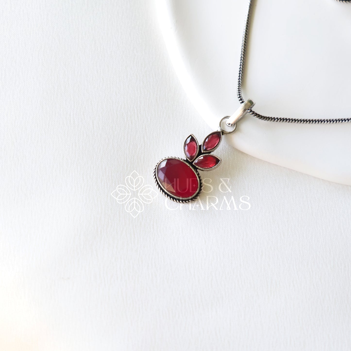 OXIDIZED FLORA SIMPLE NECKLACE SET