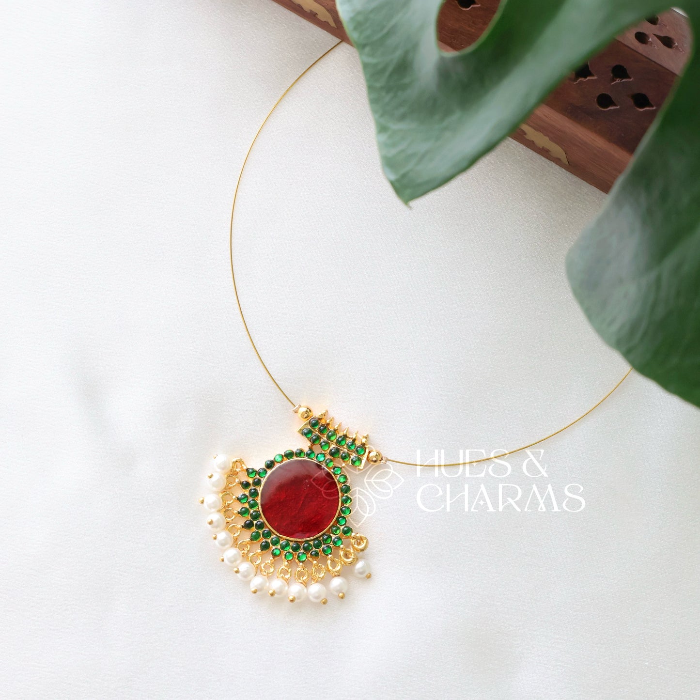 TRADITIONAL PALAKKA FLOATING NECKPIECE - RED