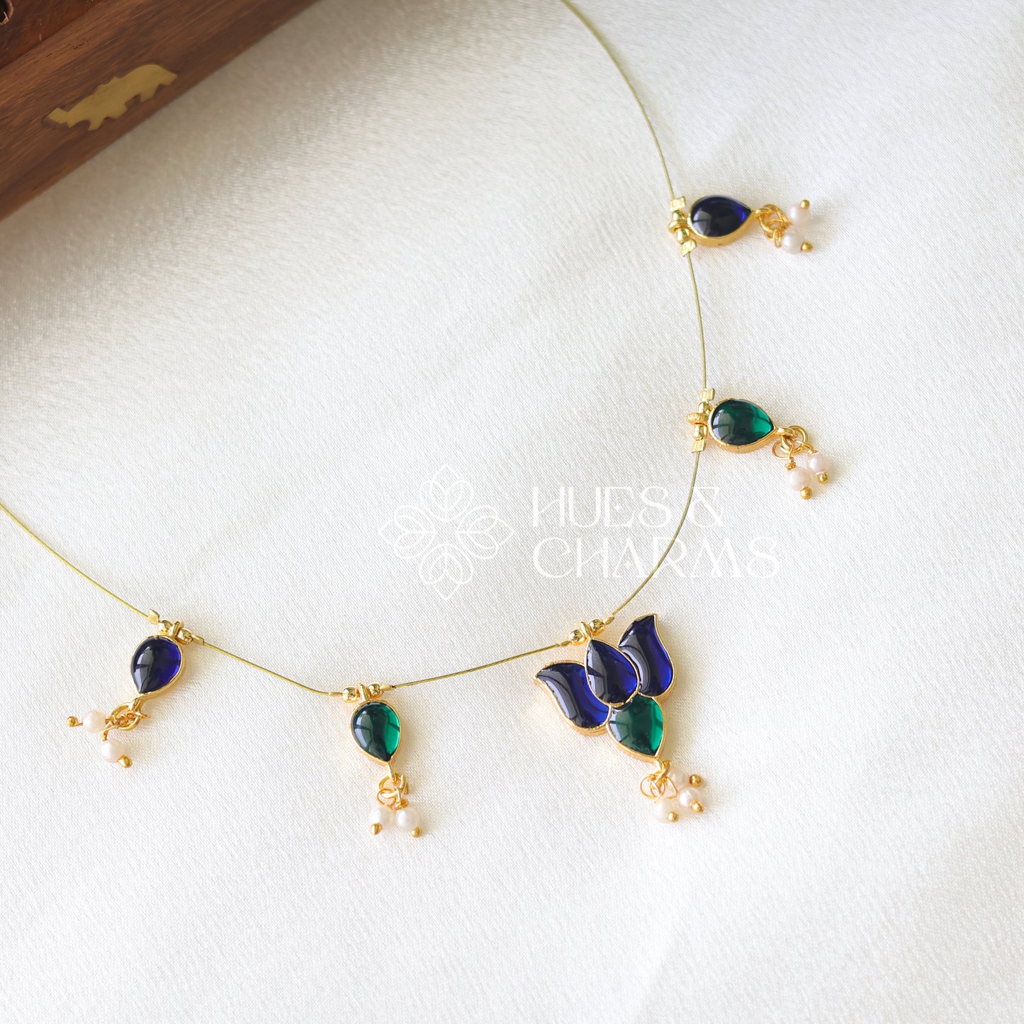 LOTUS FLOATING NECKPIECE - BLUE & GREEN