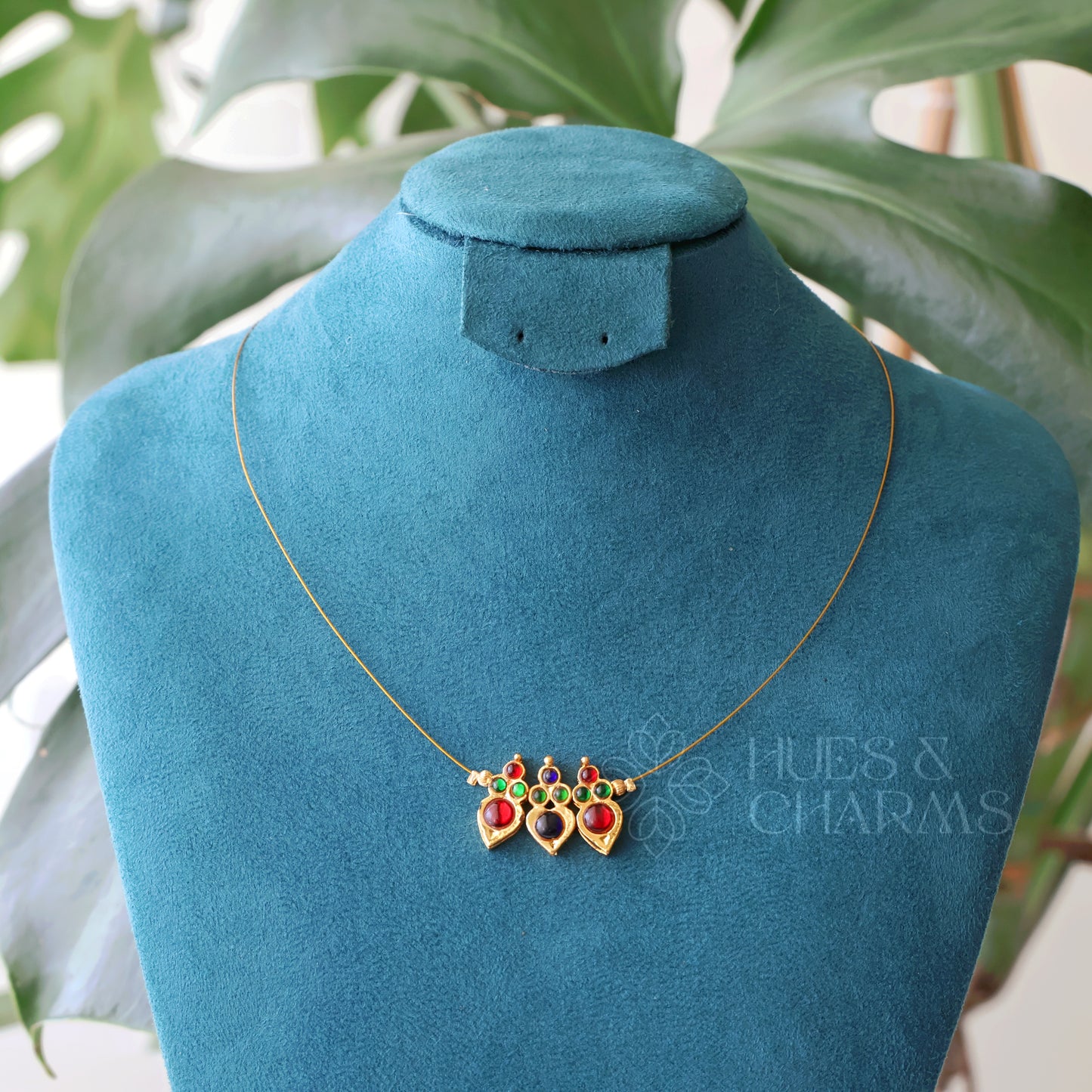 TRADITIONAL SMALL MANGO FLOATING NECKPIECE (COLOURS AVAILABLE)