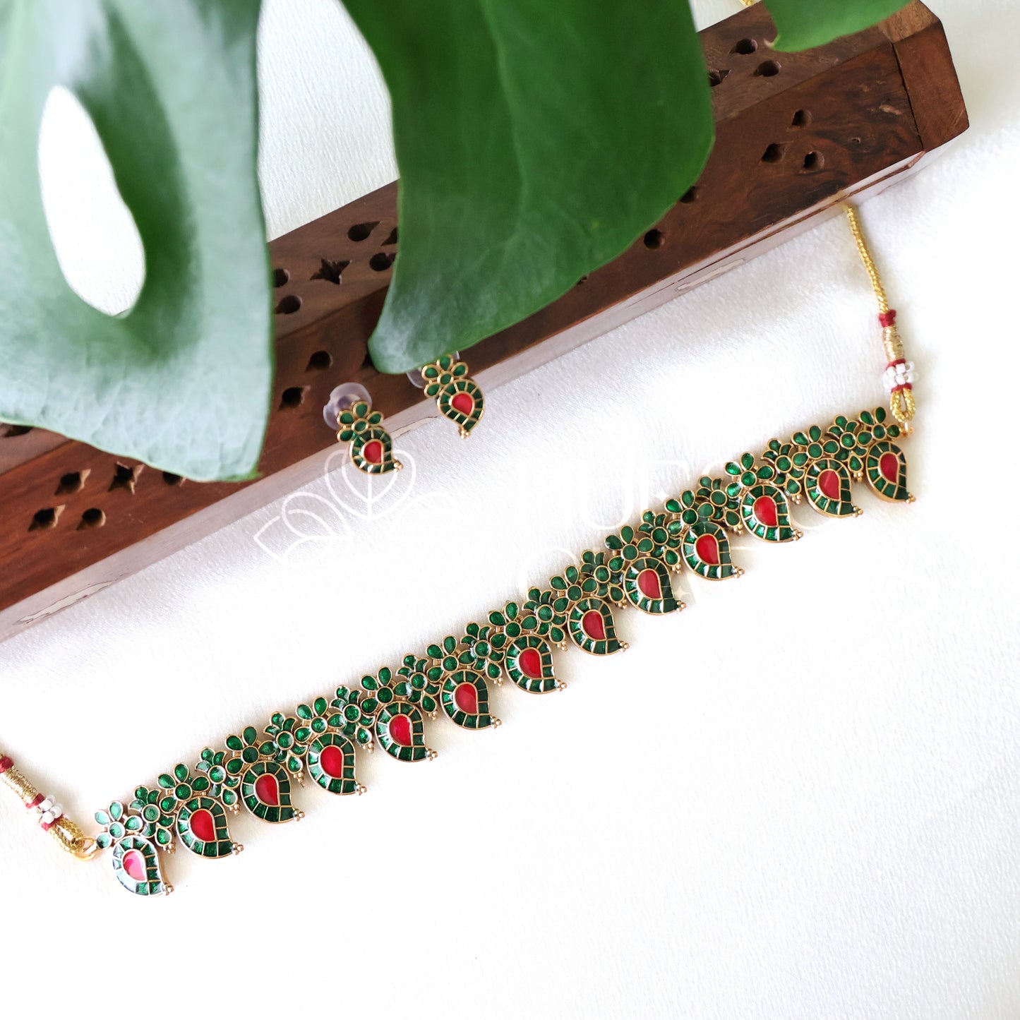 TRADITIONAL PALAKKA CHOKKER SET