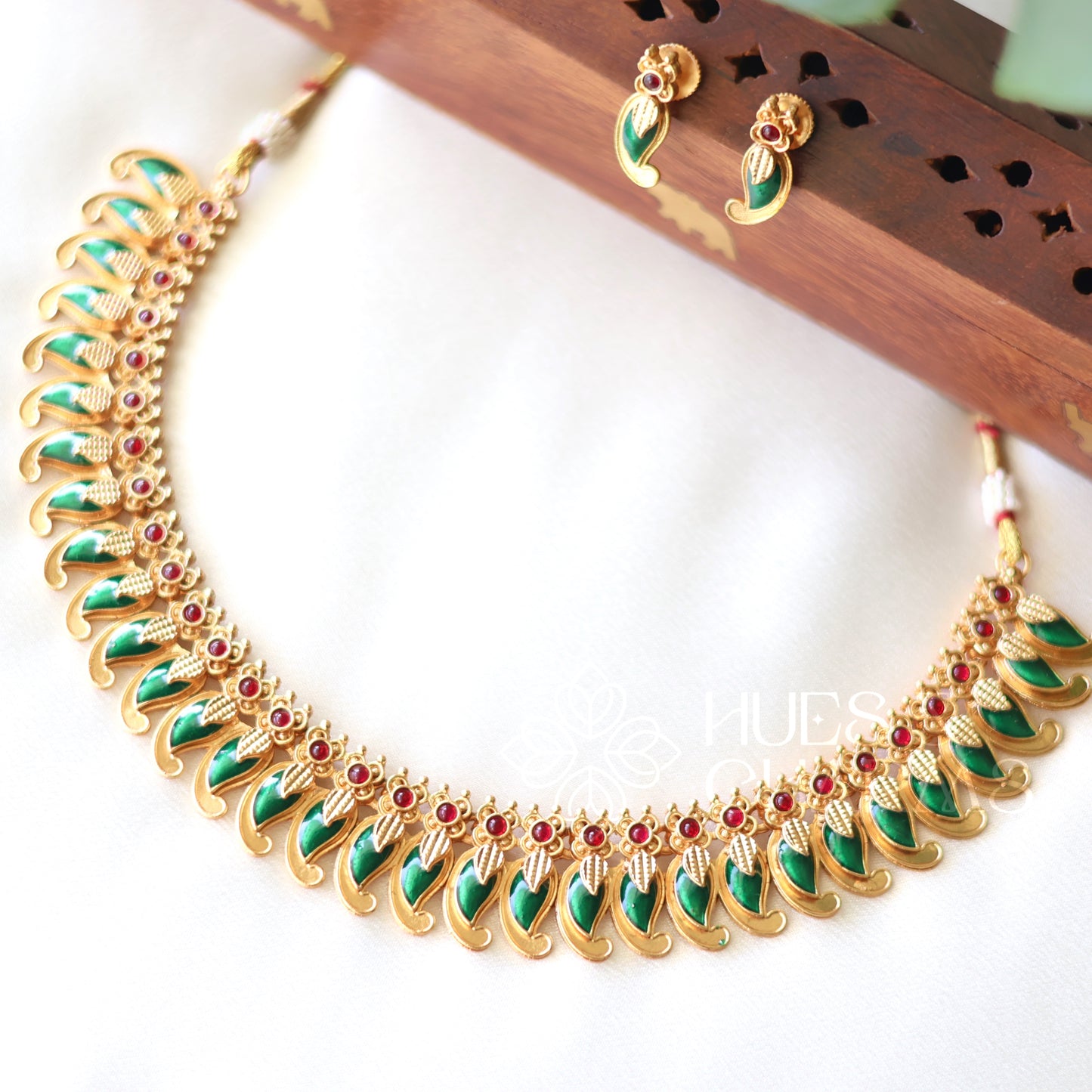 GOLDEN STATEMENT PALAKKA MALA SET