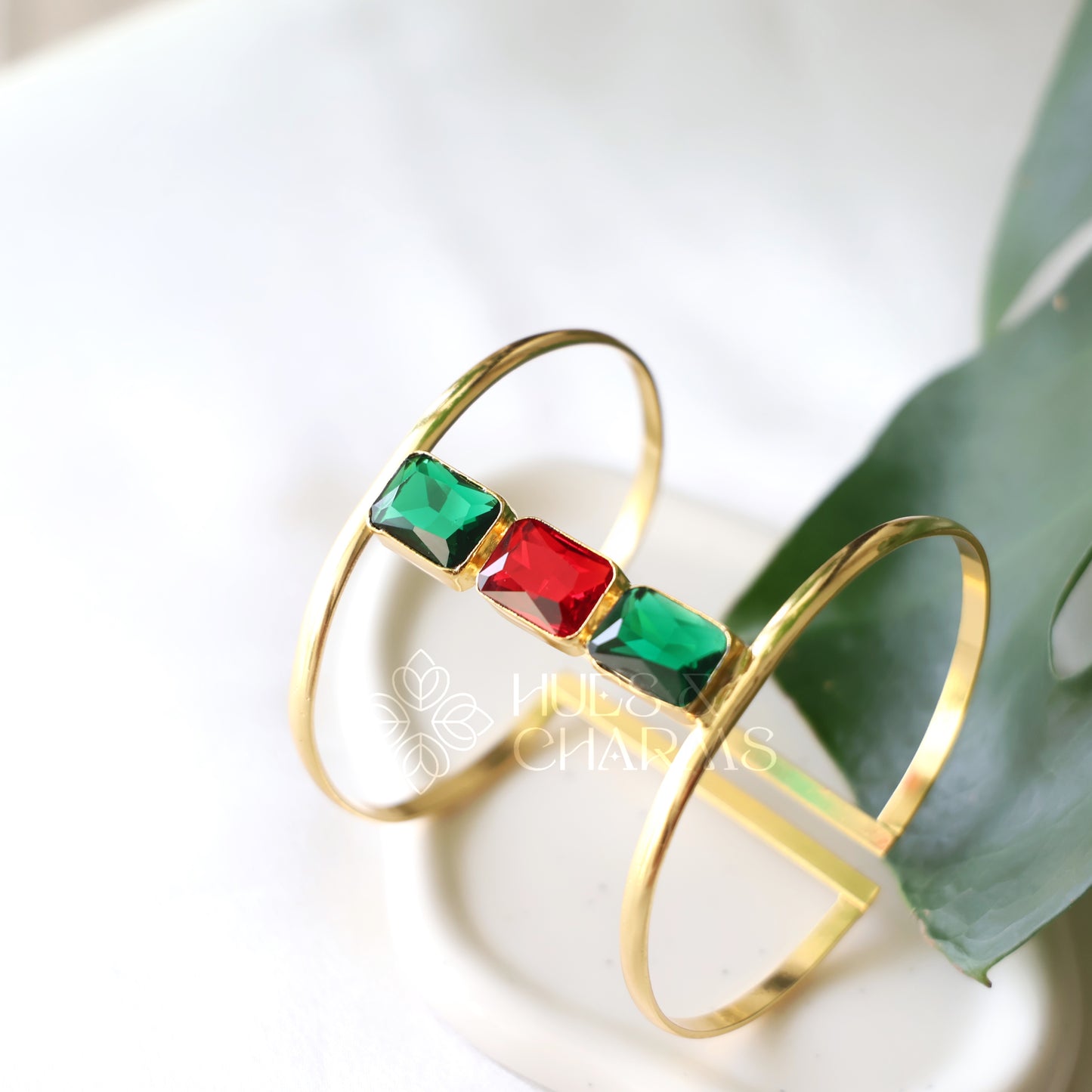 GLOSSY TRIO ECLIPSE HAND CUFF (COLOURS AVAILABLE)