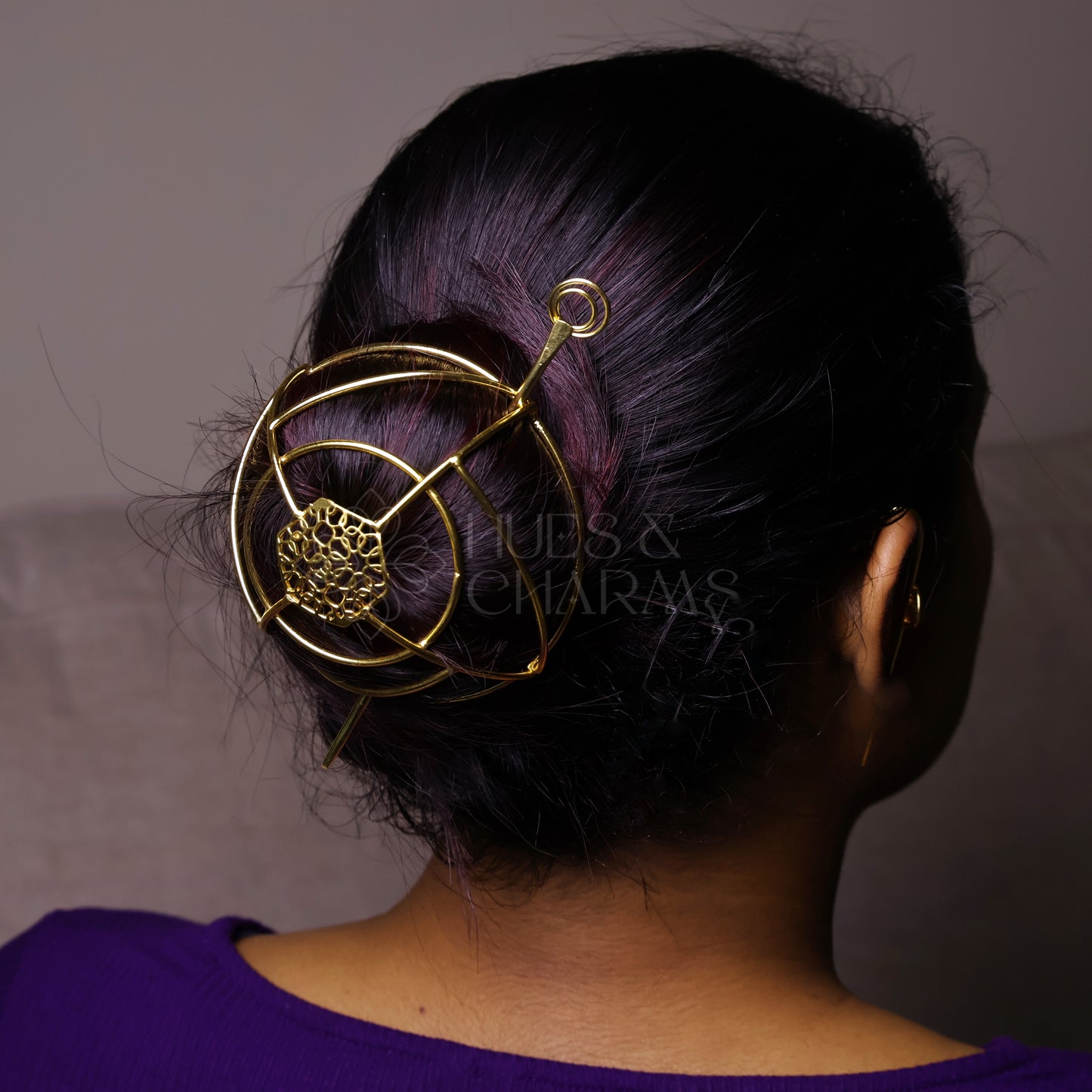GOLDEN ORBIT HAIR BUN CAGE