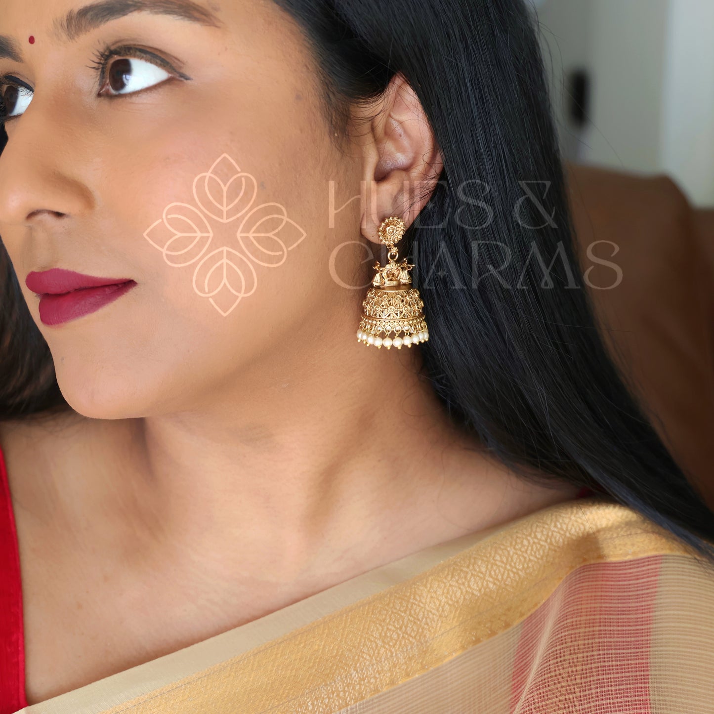GOLDEN TRADITIONAL JHUMKA WITH PEARLS