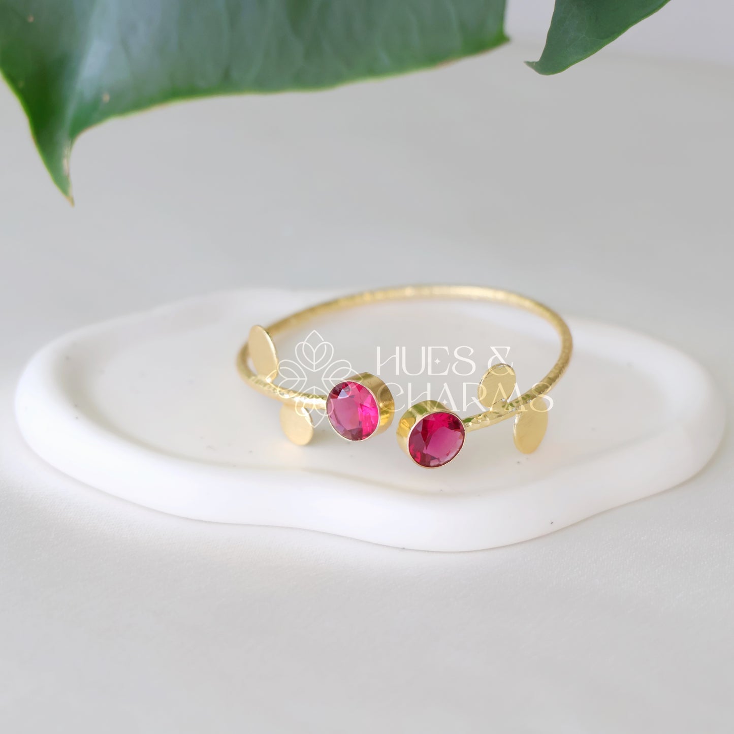 TEXTURED 2 STONE ADJUSTABLE GLOSSY BANGLE (COLOURS AVAILABLE)