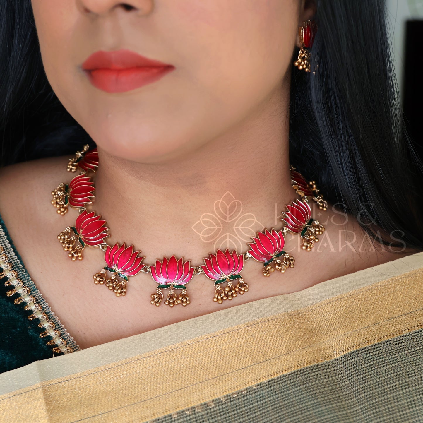 GOLDEN LOTUS BLOOM NECKLACE SET WITH GHUNGROO (COLOURS AVAILABLE)