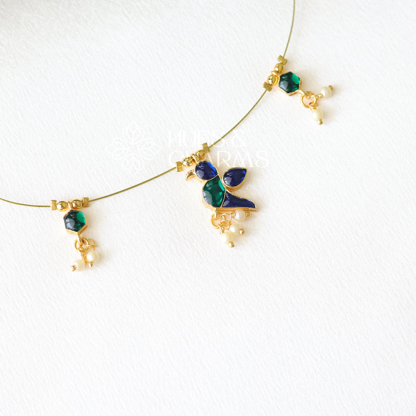 PARROT FLOATING NECKPIECE -BLUE & GREEN