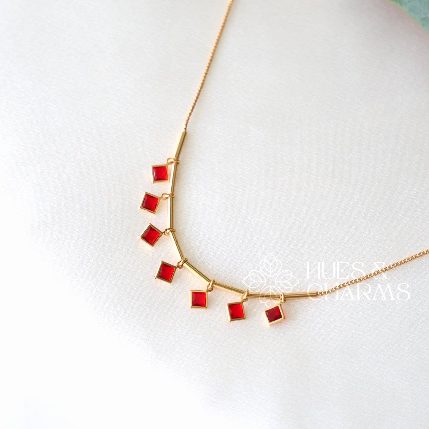GLOSSY SQUARE DROP SIMPLE NECKLACE (COLOURS AVAILABLE)