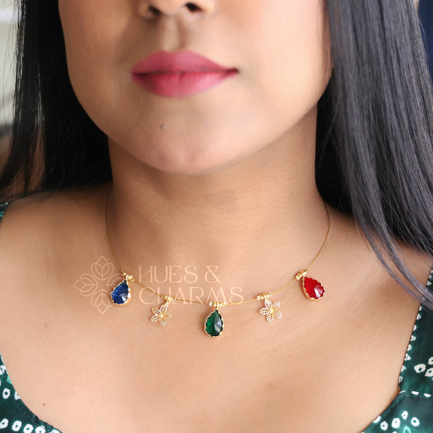 MULTICOLOUR GLOSSY DROP FLORAL FLOATING NECKPIECE