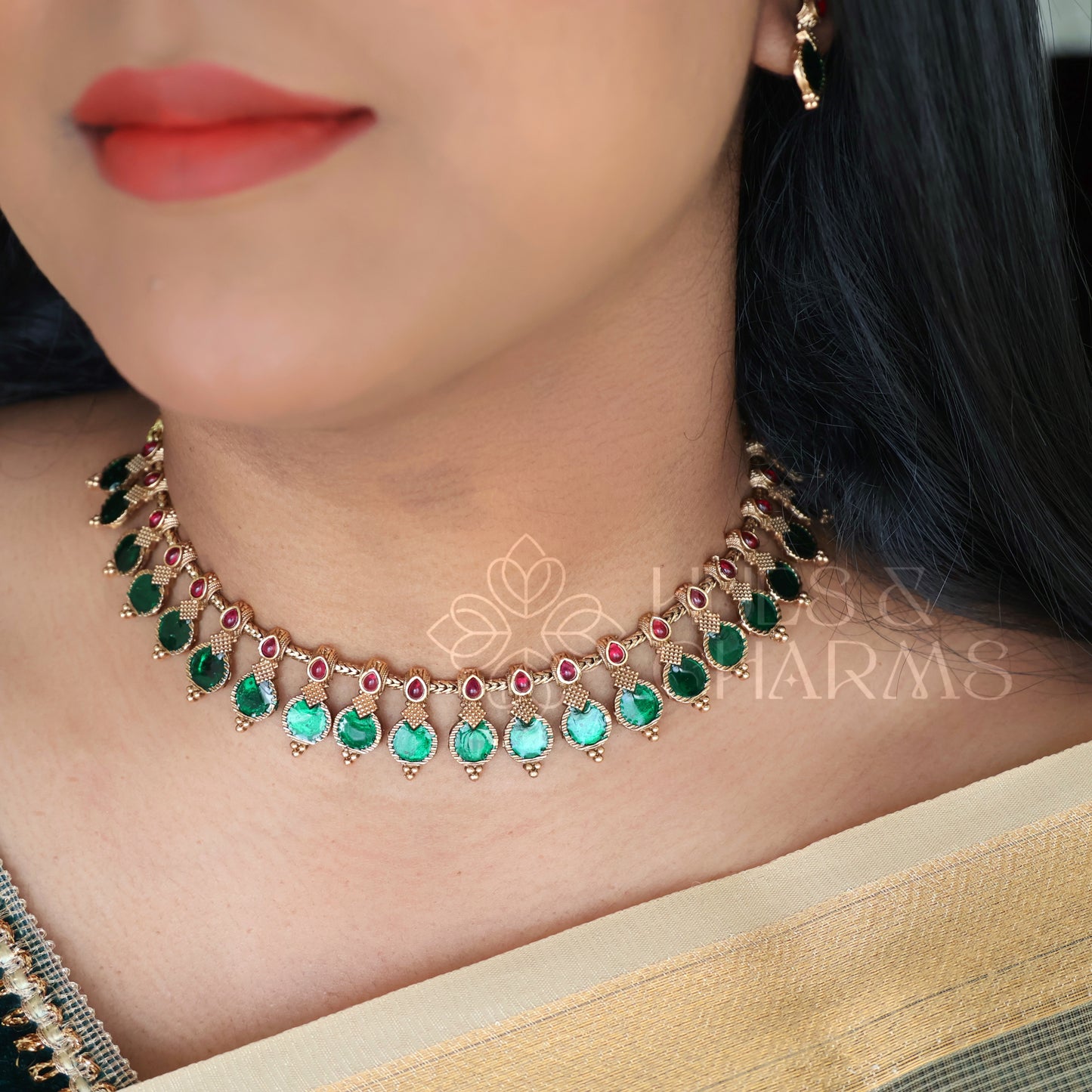 GOLDEN HARITHA PALAKKA NECKLACE SET( COLOURS AVAILABLE )
