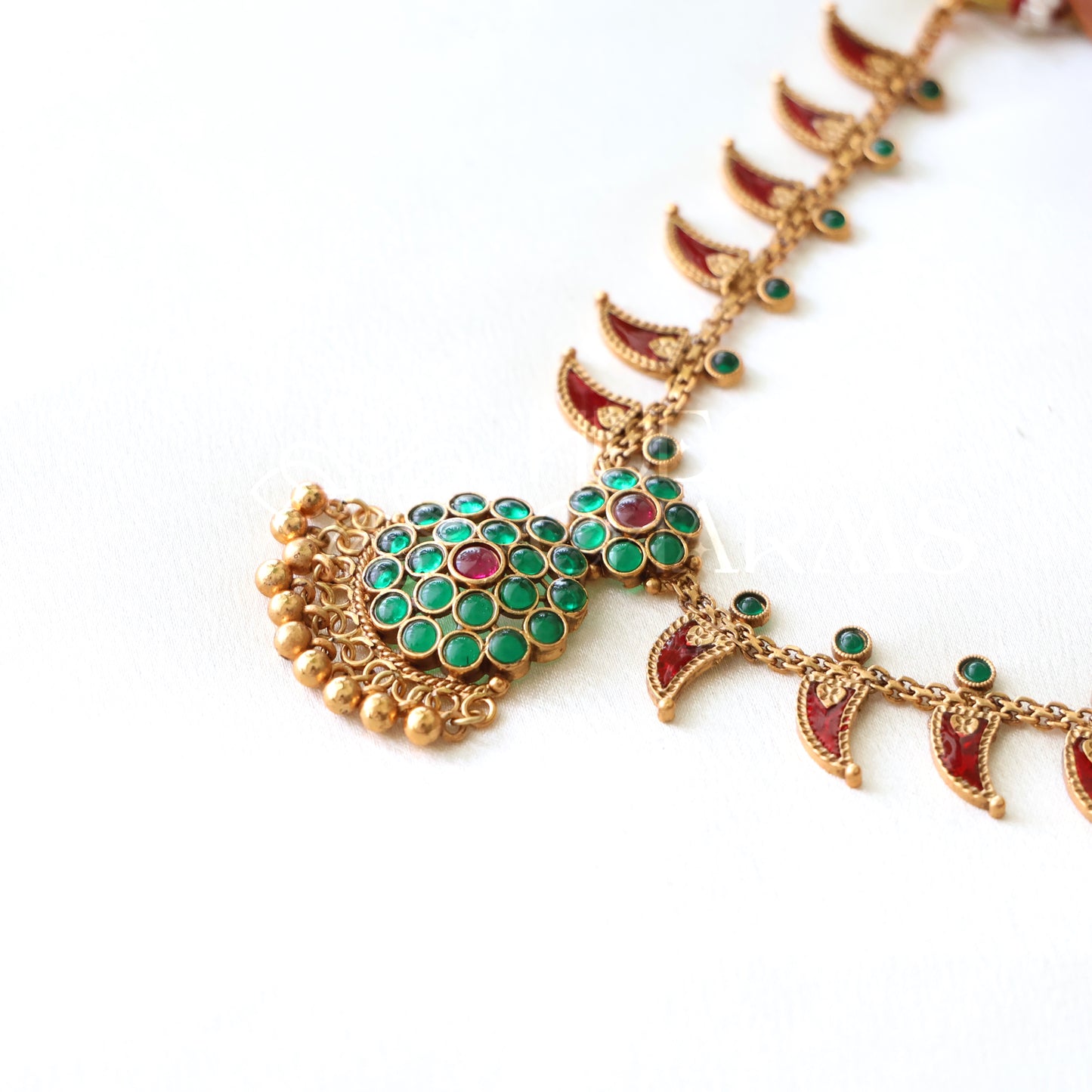 GOLDEN MANGA RATNAM NECKLACE SET (COLOURS AVAILABLE)