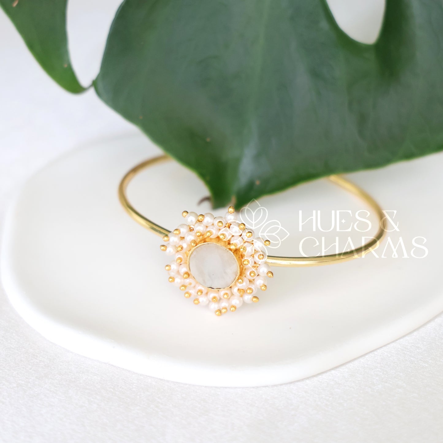 GOLDEN RAW STONE BANGLE WITH CLUSTER PEARLS (COLOURS AVAILABLE)