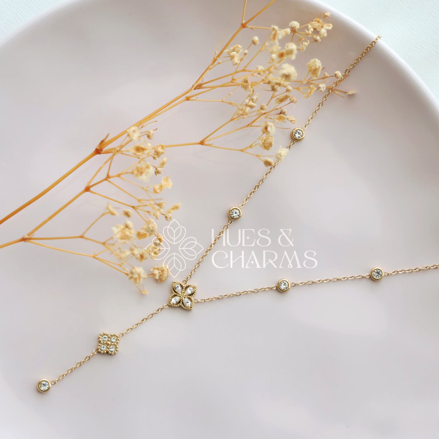 GOLDEN AD STATEMENT NECKPIECE