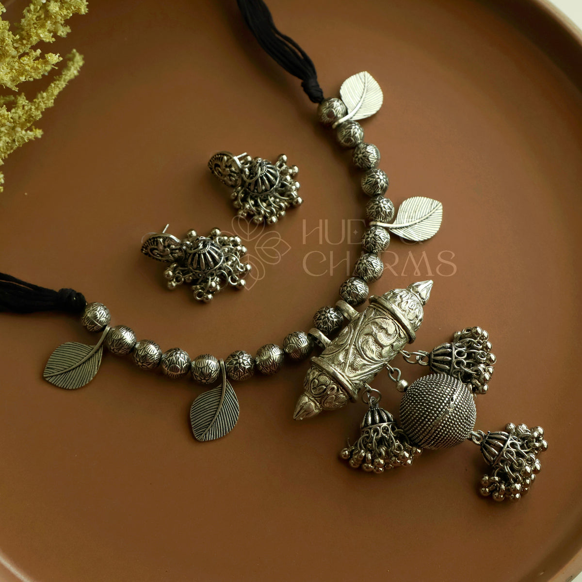 PARNIKA OXIDISED NECKLACE SET