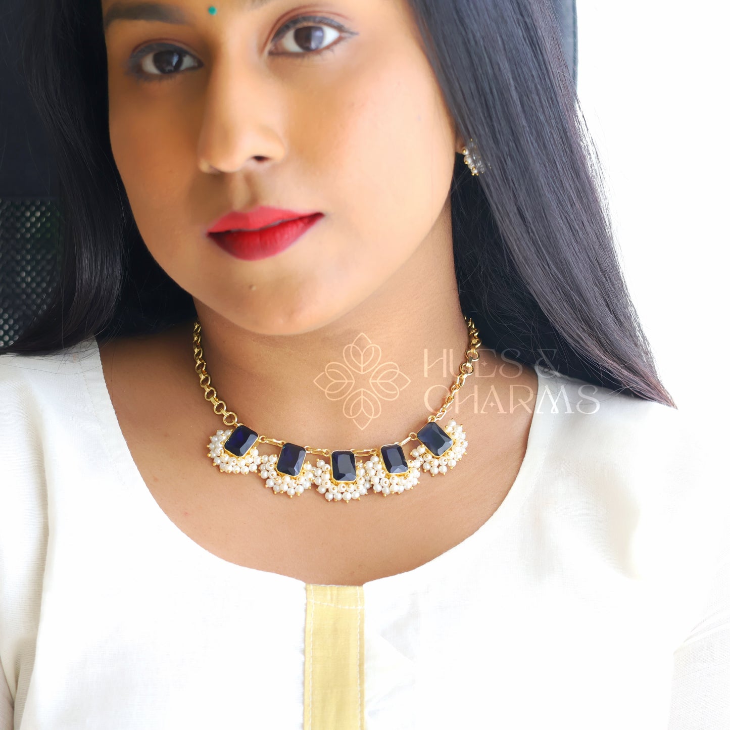 GLOSSY SQUARE DROP NECKLACE SET WITH PEARLS -BLUE