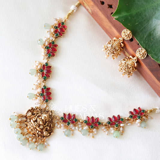 STATEMENT PADMA LAKSHMI NECKLACE SET WITH PEARLS