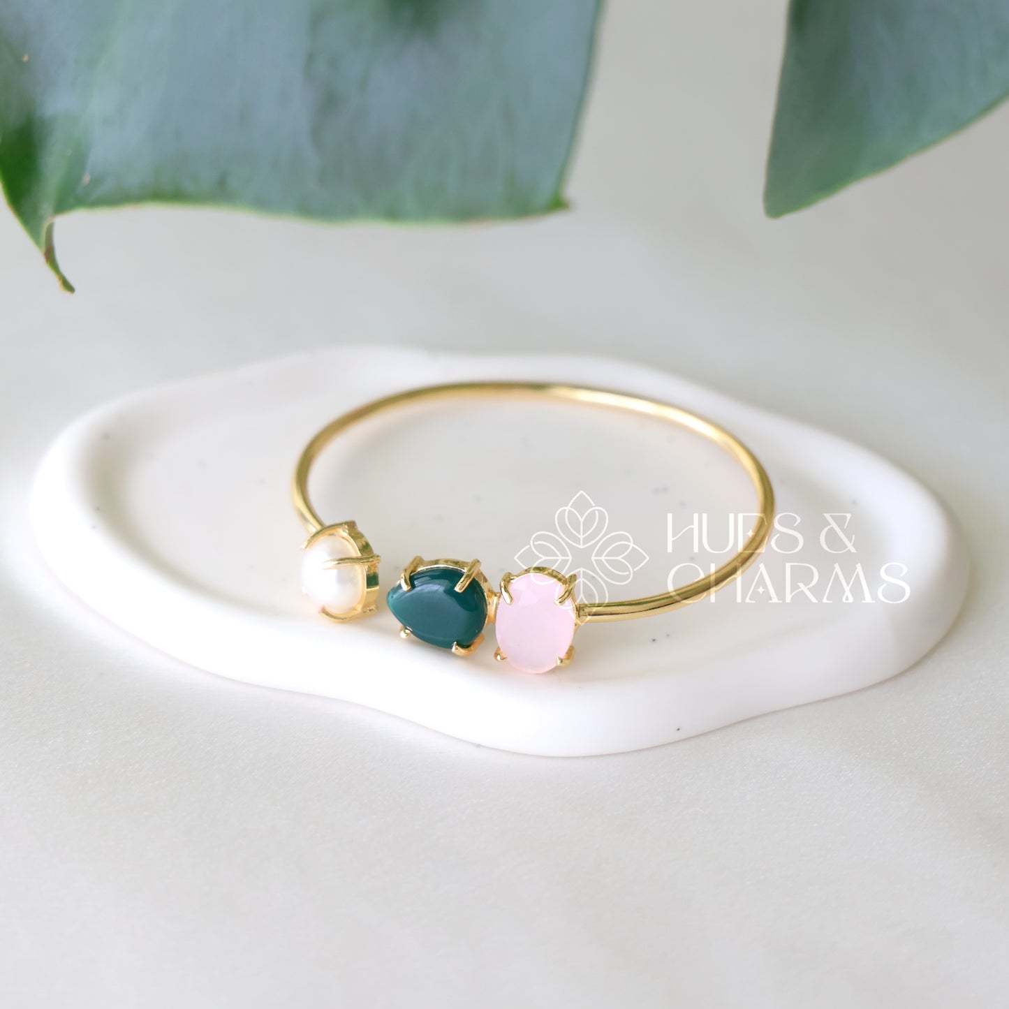 GOLDEN GLOSSY MULTI-SHAPE BANGLE WITH PEARL (COLOURS AVAILABLE)