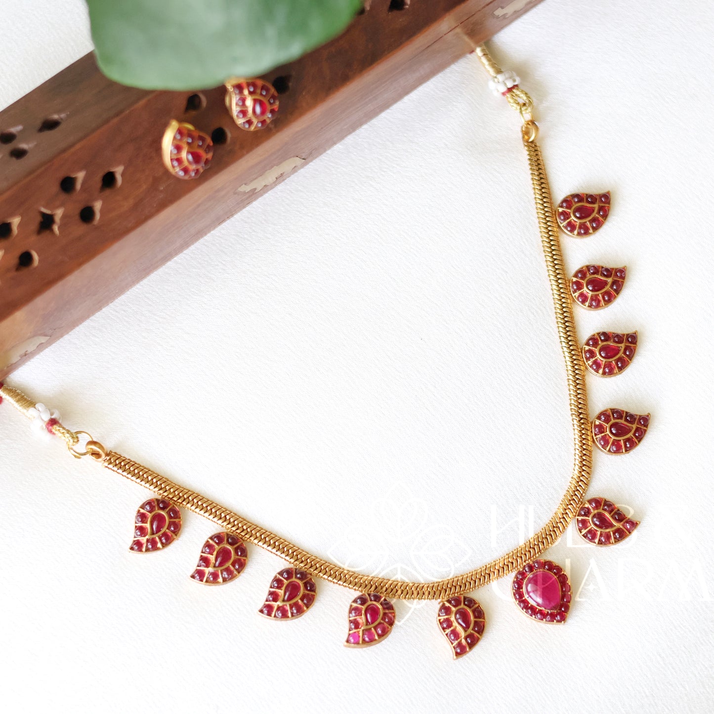 GOLDEN MAANGA KEMP NECKLACE SET (COLOURS AVAILABLE)