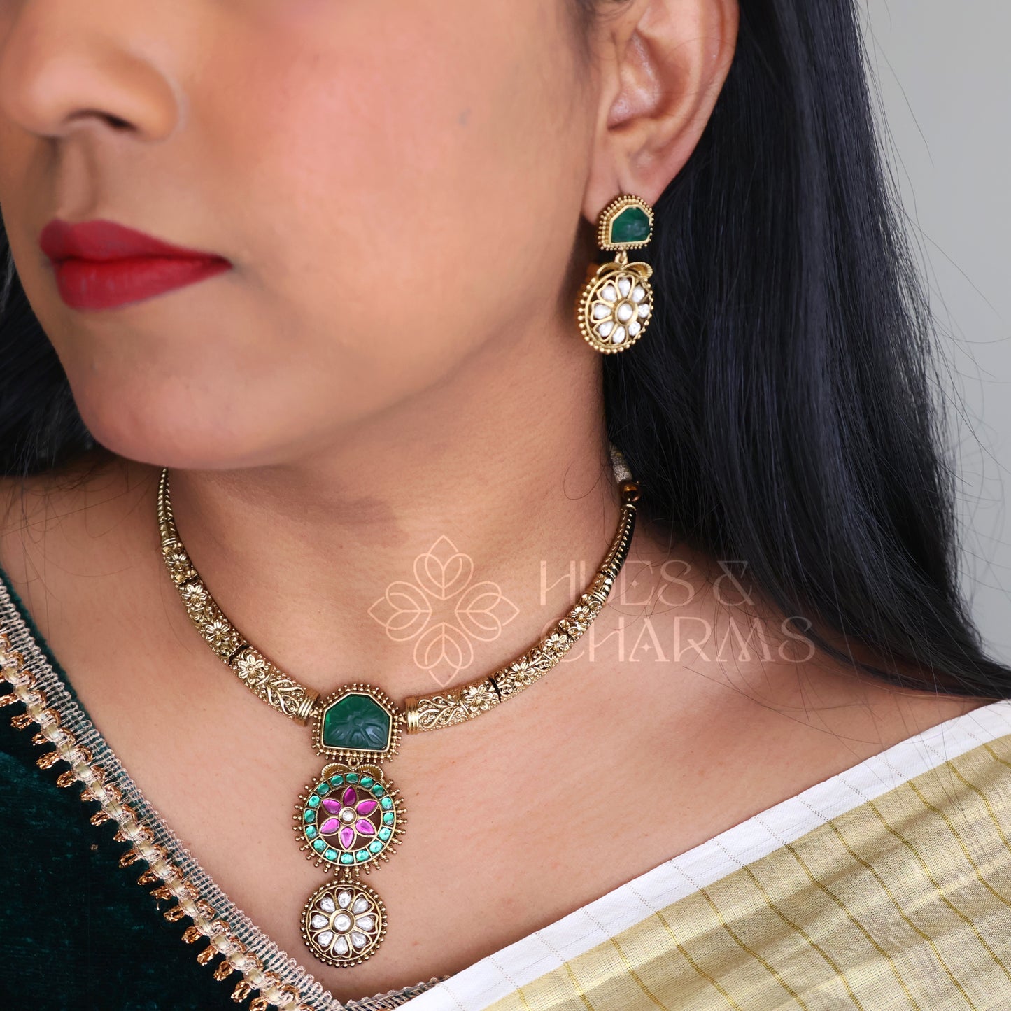 STATEMENT ANTIQUE GREEN FLORA NECKLACE SET
