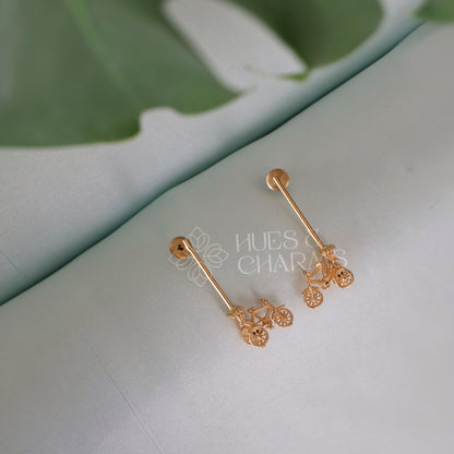 GOLDEN VINTAGE RICKSHAW STUD EARRINGS