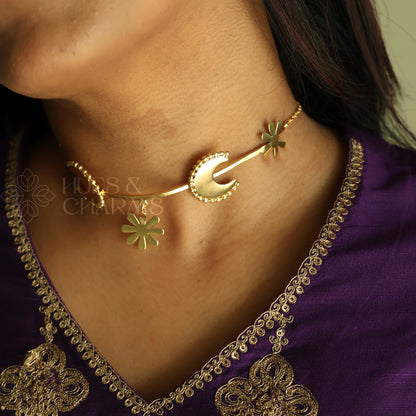GOLDEN CRESCENT BLOOM CHOKER NECK CUFF