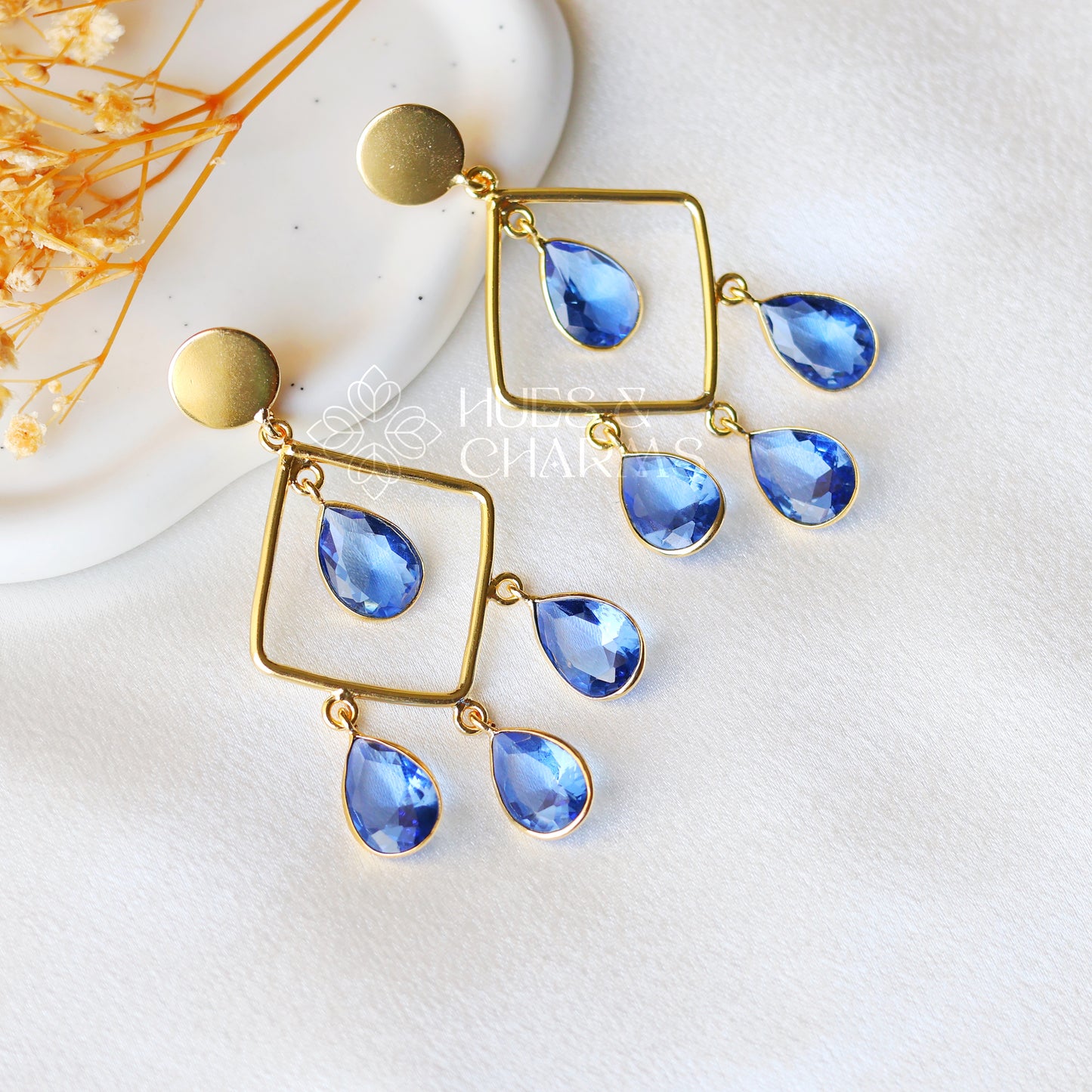 ROYAL GLOSSY RAINDROP SMALL EARRING